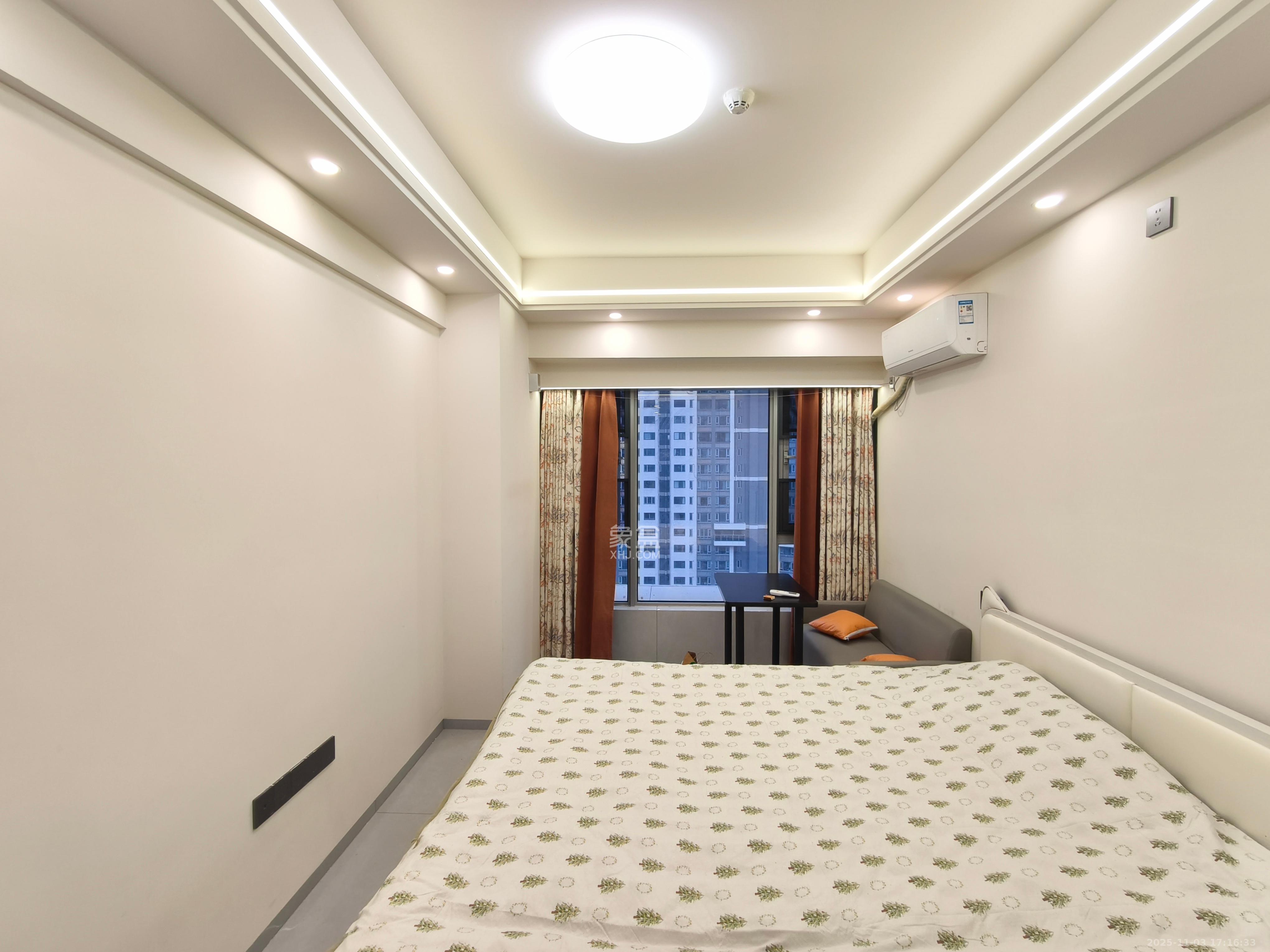 保利天禧EF区  1室1厅1卫    1500.0元/月