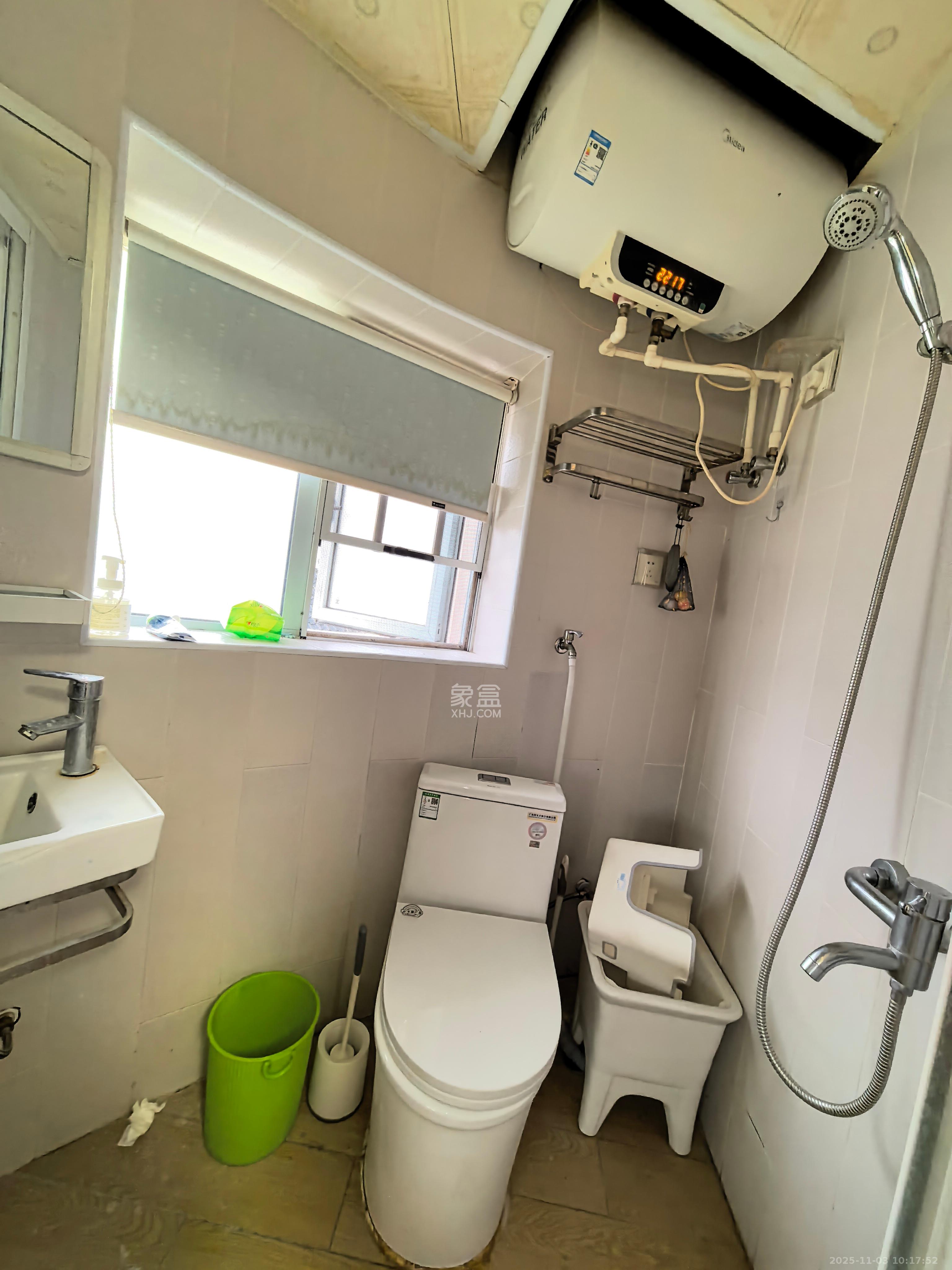 左岸春天 1室1厅1卫 1000.0元/月 左岸春天 1室1厅1卫 1000.0元/月室内图