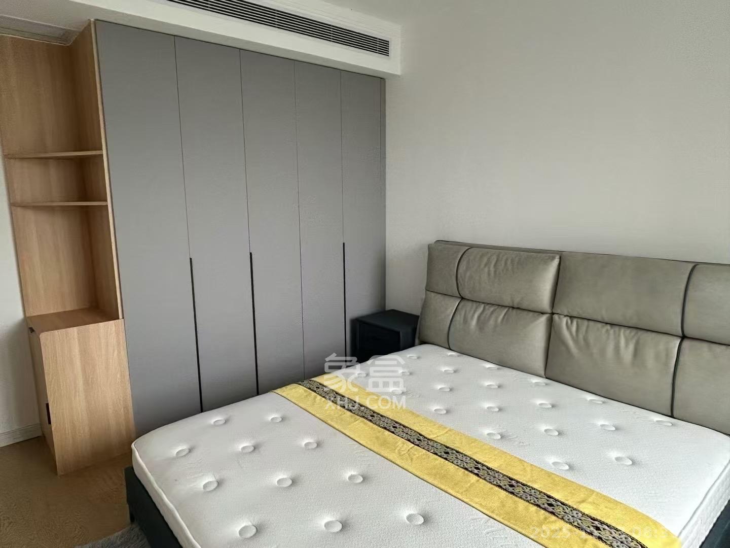 万科金色梦想C区 1室0厅0卫 3300.0元/月 万科金色梦想C区 1室0厅0卫 3300.0元/月室内图