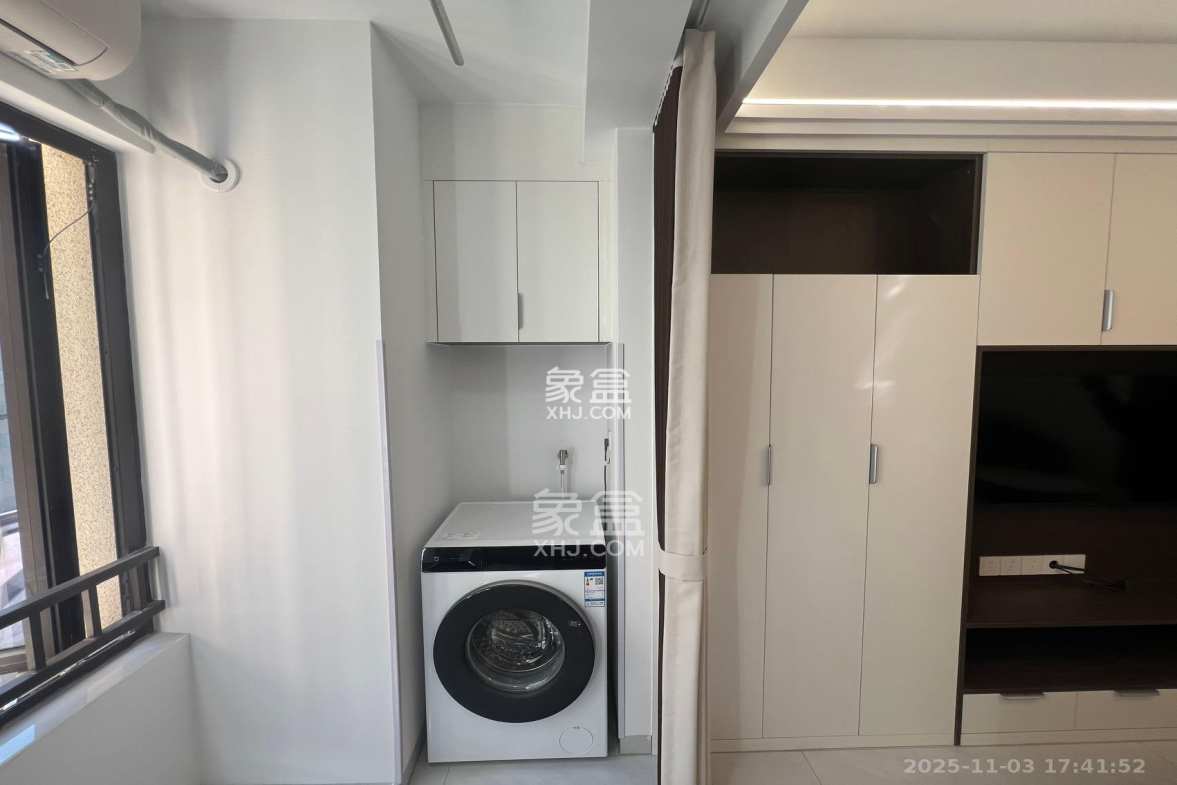 中海珑悦府 1室1厅1卫 1300.0元/月 中海珑悦府 1室1厅1卫 1300.0元/月室内图