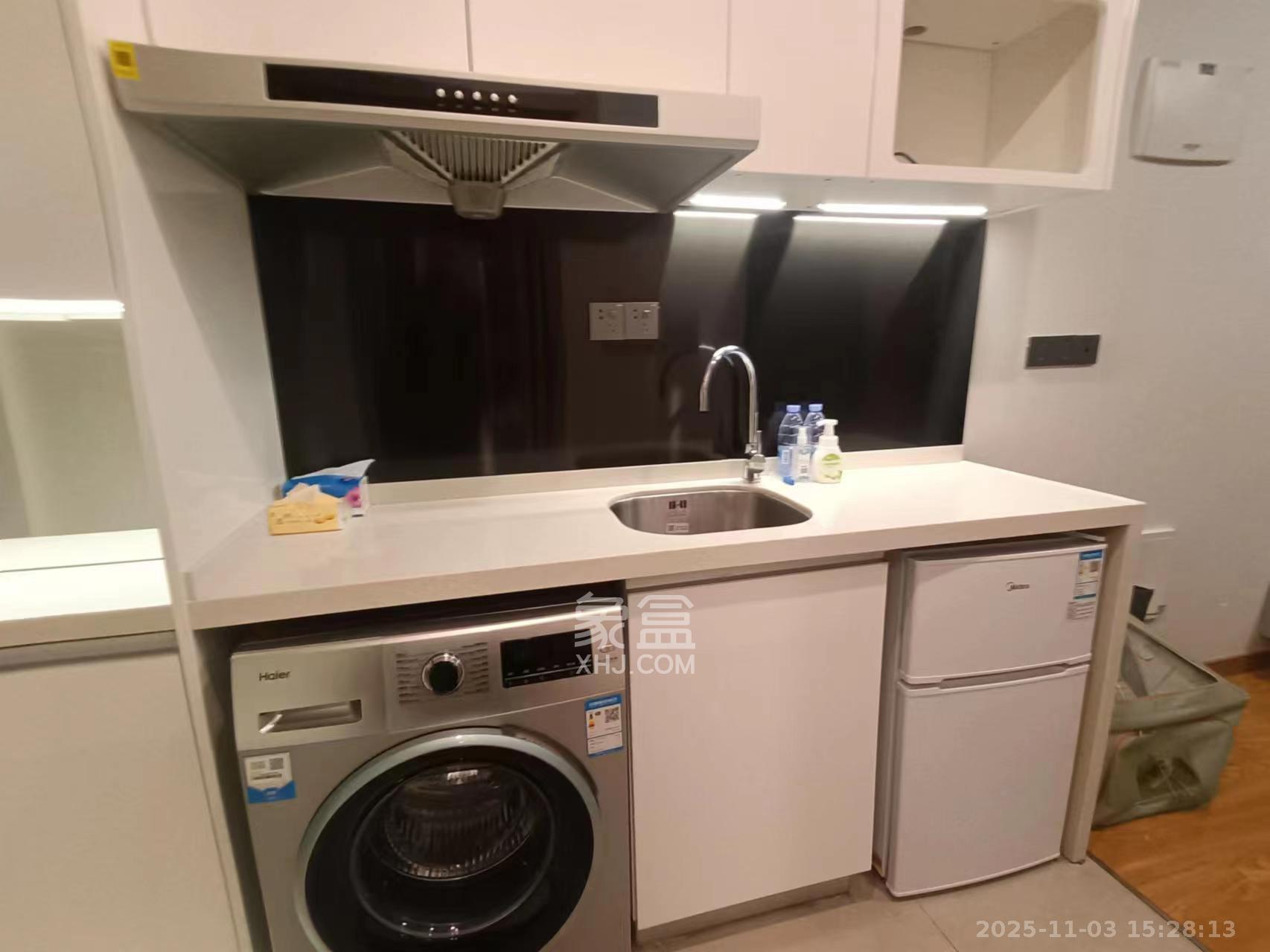 阳光城檀悦  1室1厅1卫    1800.0元/月室内图