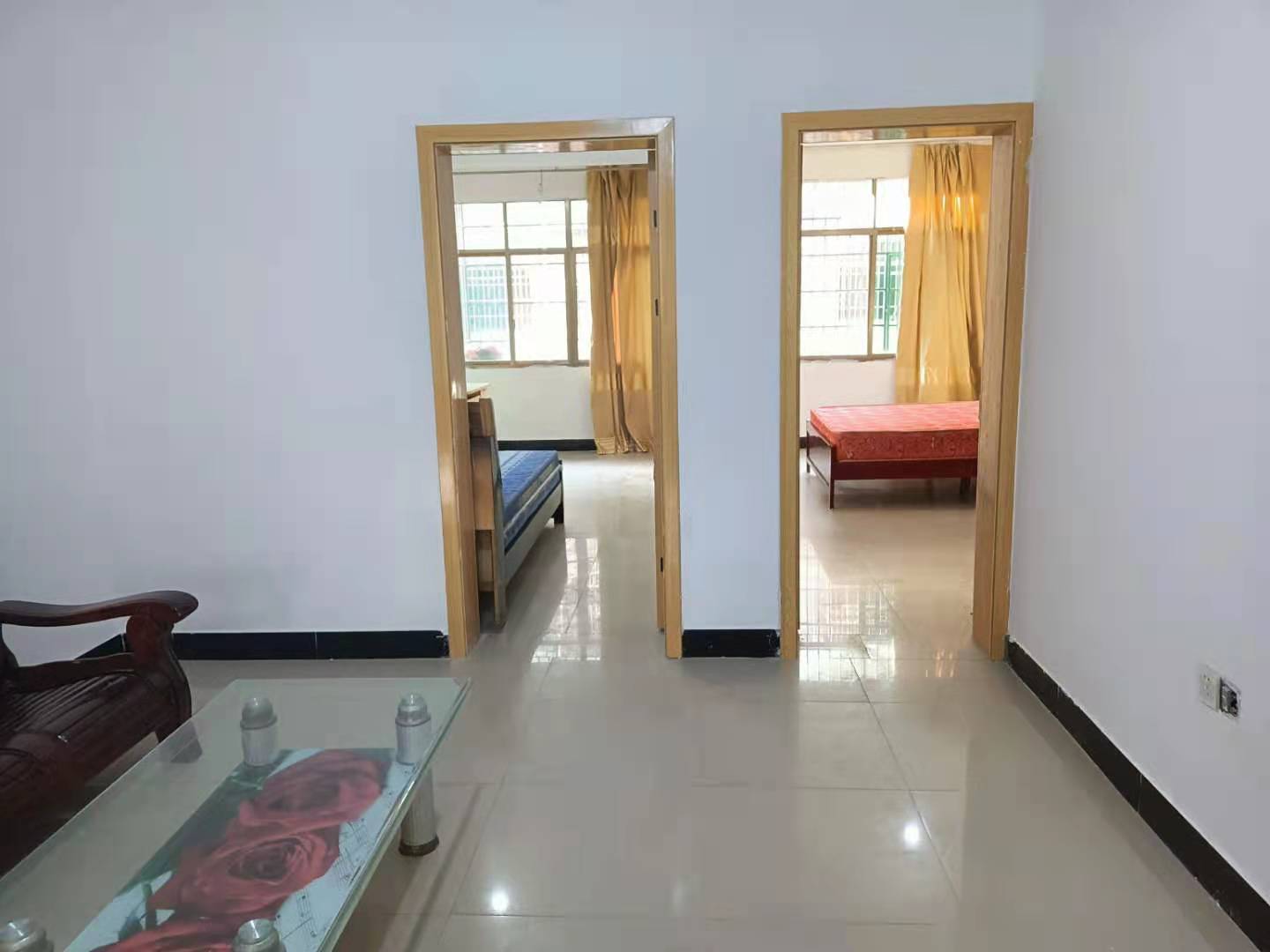 互助小区  2室1厅1卫    1200.0元/月