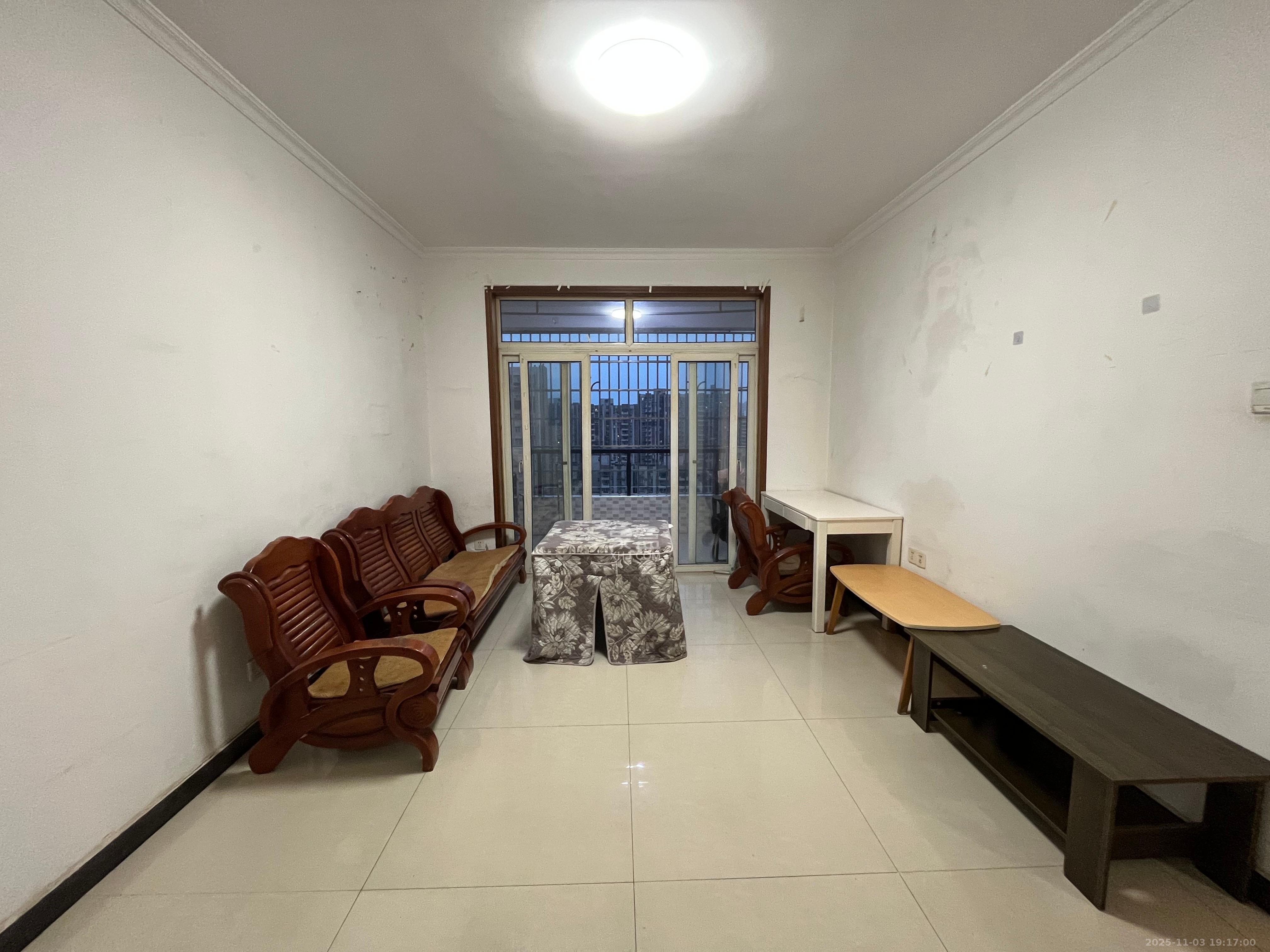 星城新宇黎锦苑 2室2厅1卫 1500.0元/月 星城新宇黎锦苑 2室2厅1卫 1500.0元/月室内图