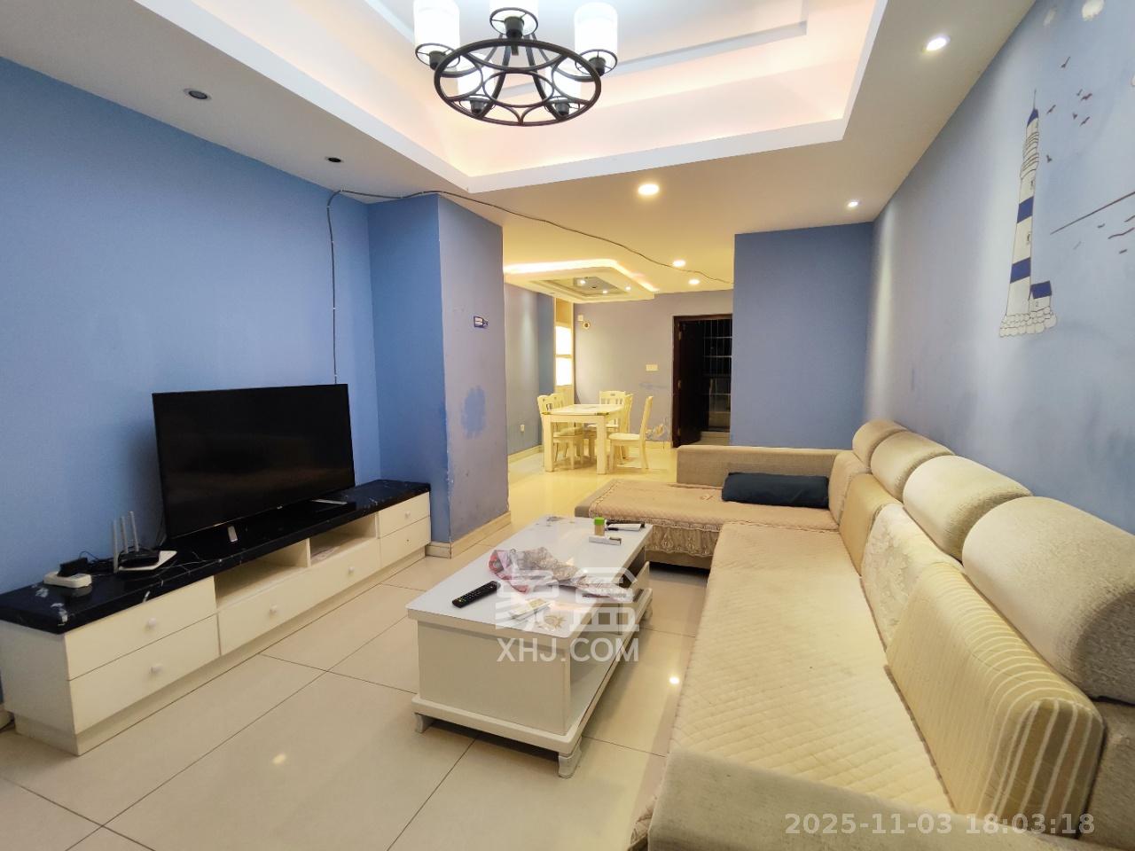 麓山枫情 3室2厅2卫 2600.0元/月 麓山枫情 3室2厅2卫 2600.0元/月室内图