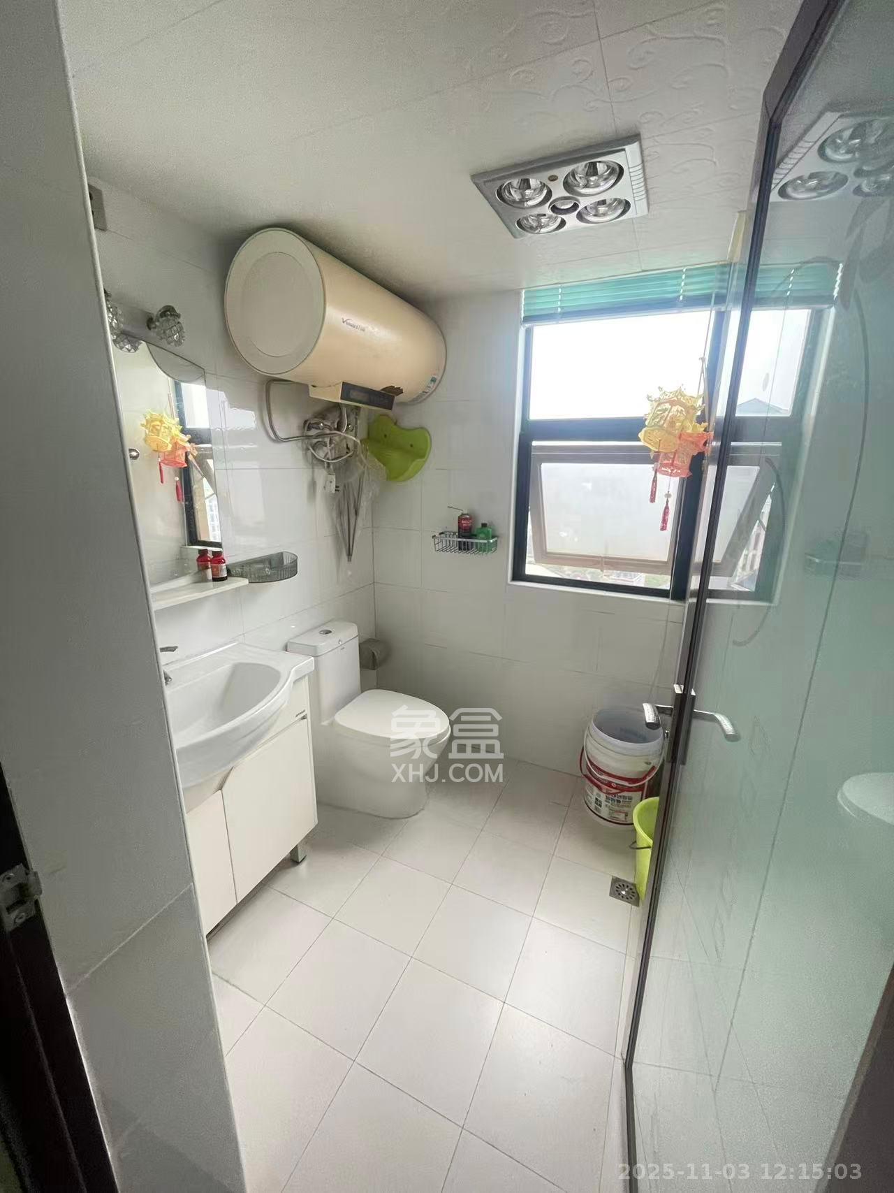 天元涉外桃园  3室2厅2卫    3000.0元/月室内图