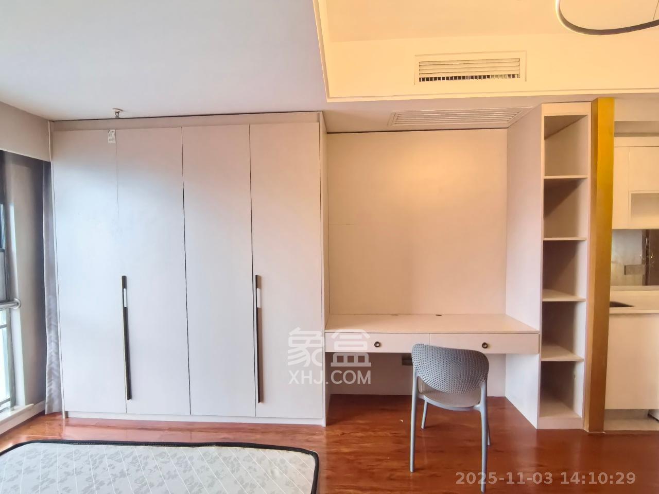 五一钻界  1室0厅0卫    2000.0元/月室内图