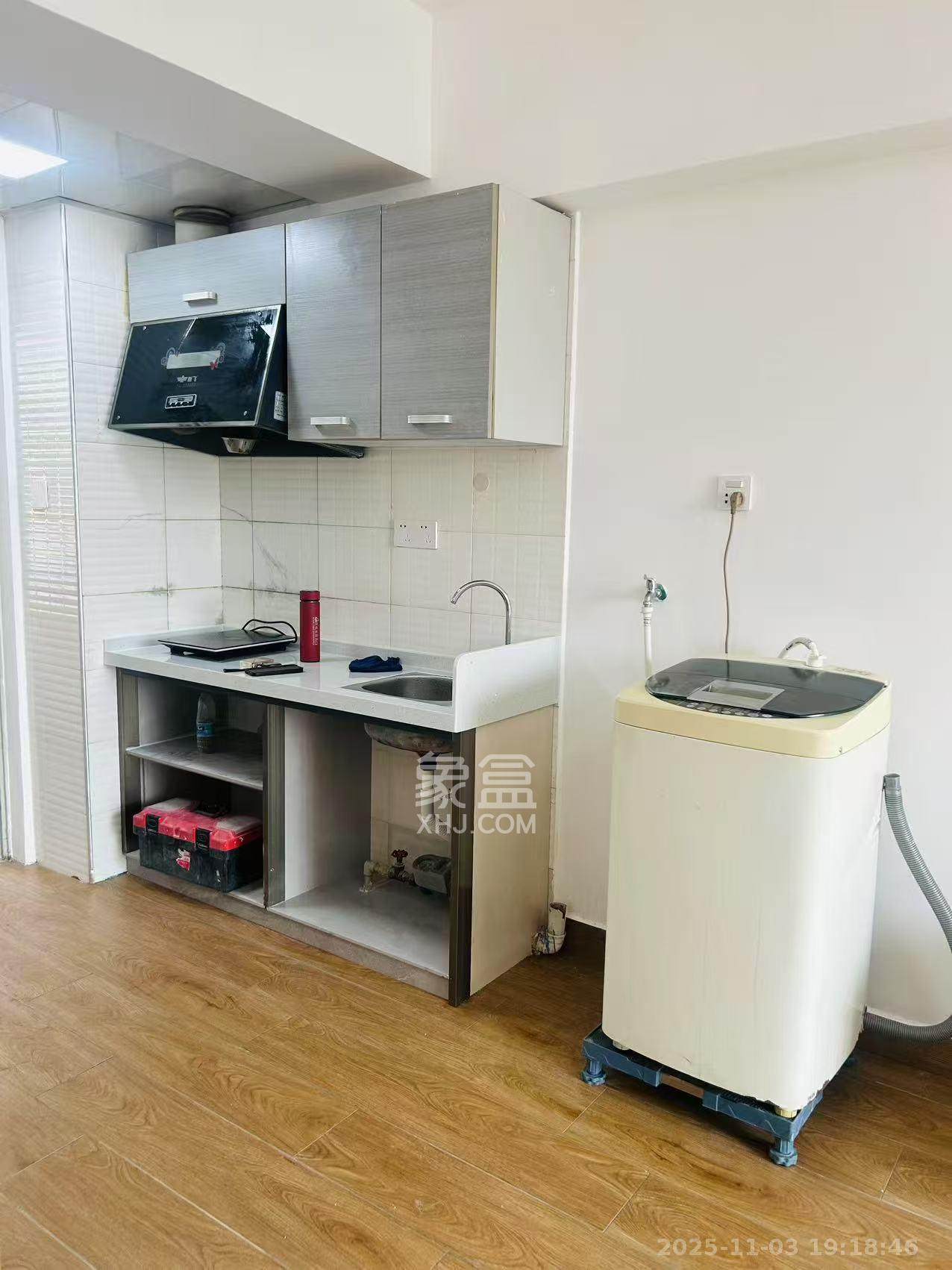 阳光100二期  1室1厅1卫    1100.0元/月室内图