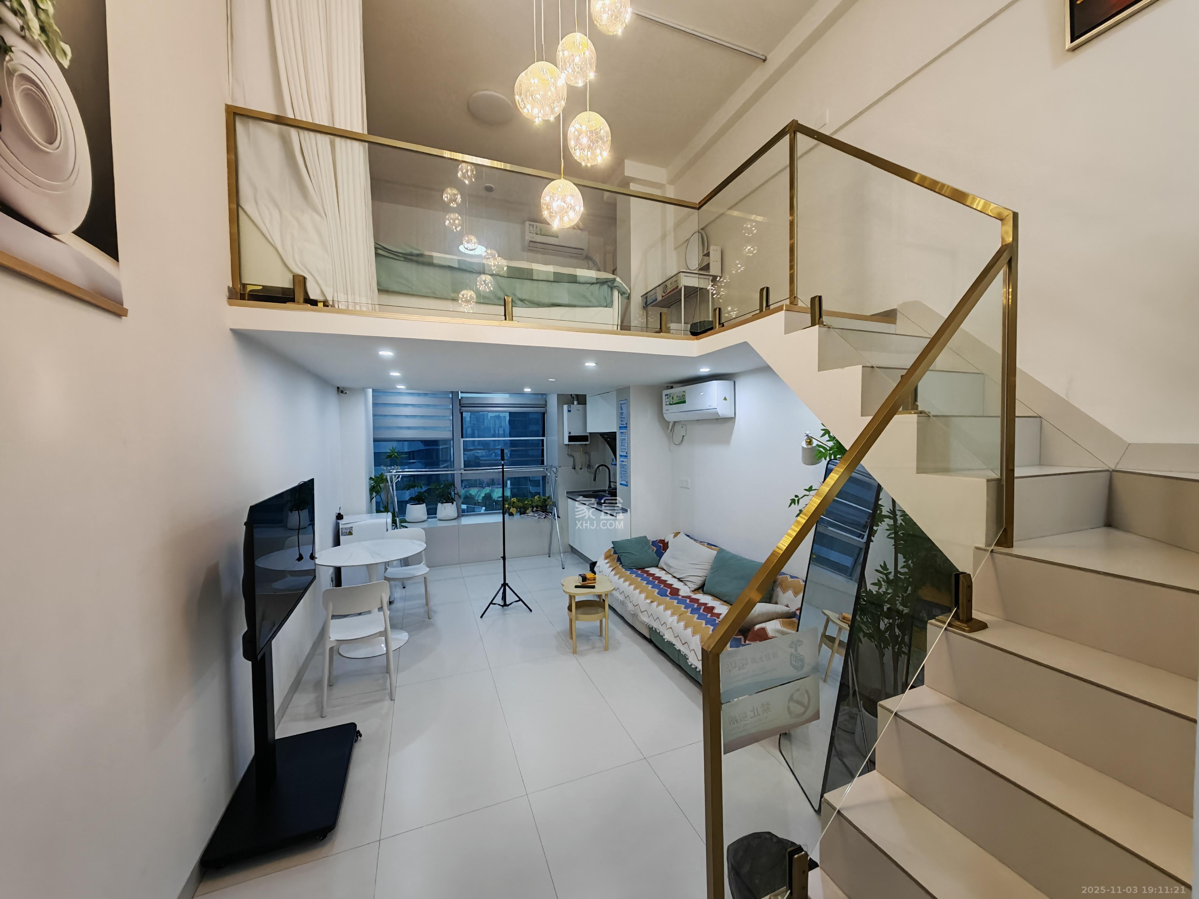 复地滨江金融中心  2室1厅1卫    2500.0元/月室内图