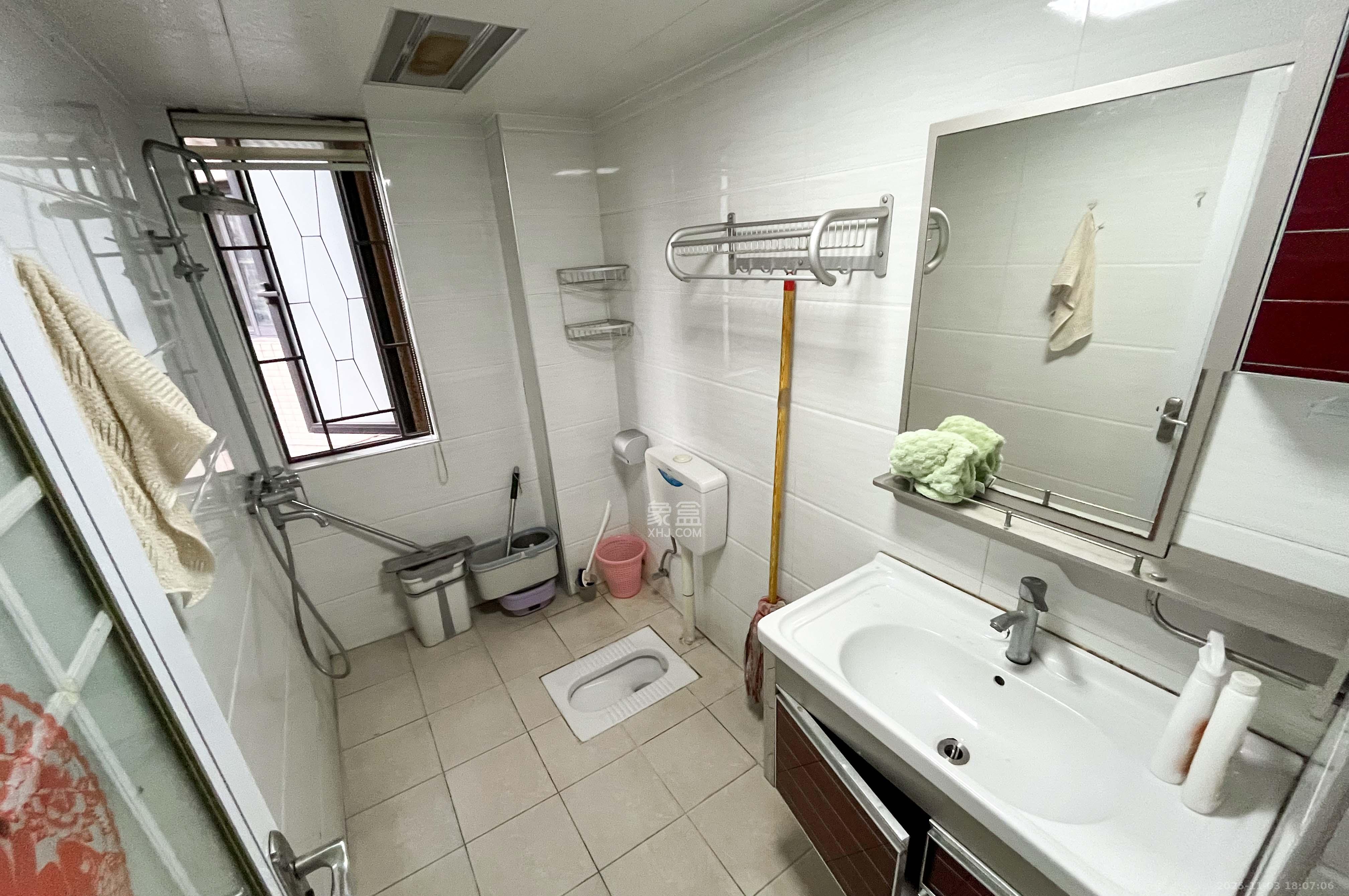 达美D6区  3室1厅2卫    95.0万卫生间