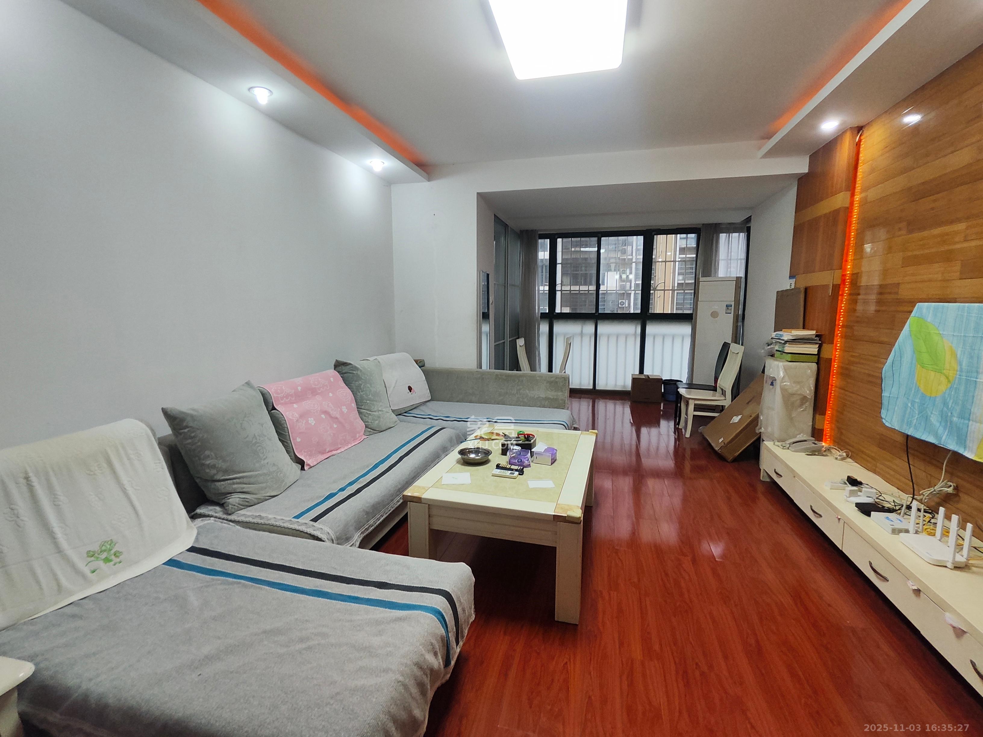 浏阳河畔家园  2室1厅1卫    2600.0元/月室内图