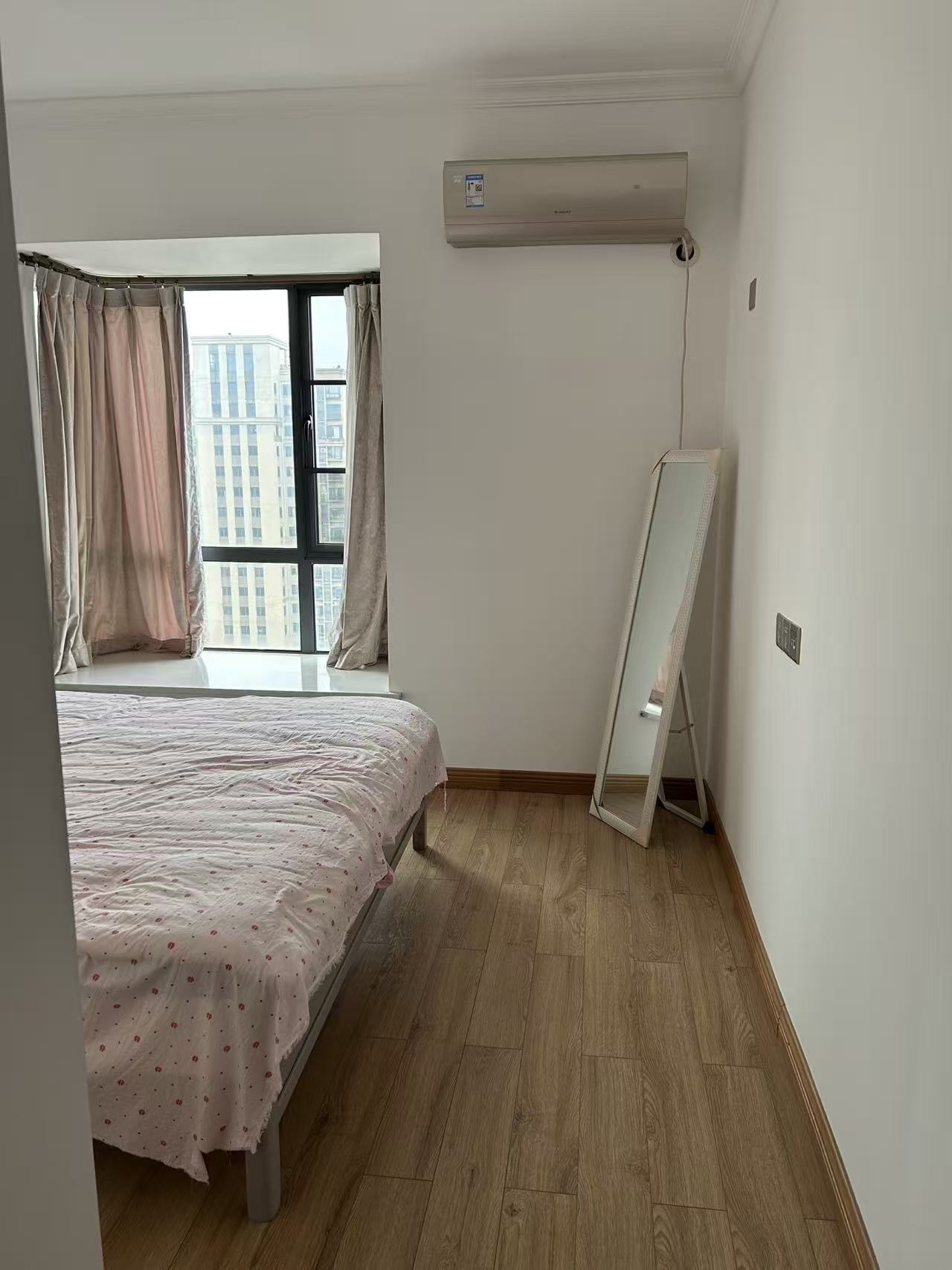 山水洲城华晨第一城  2室2厅1卫    1700.0元/月户型图