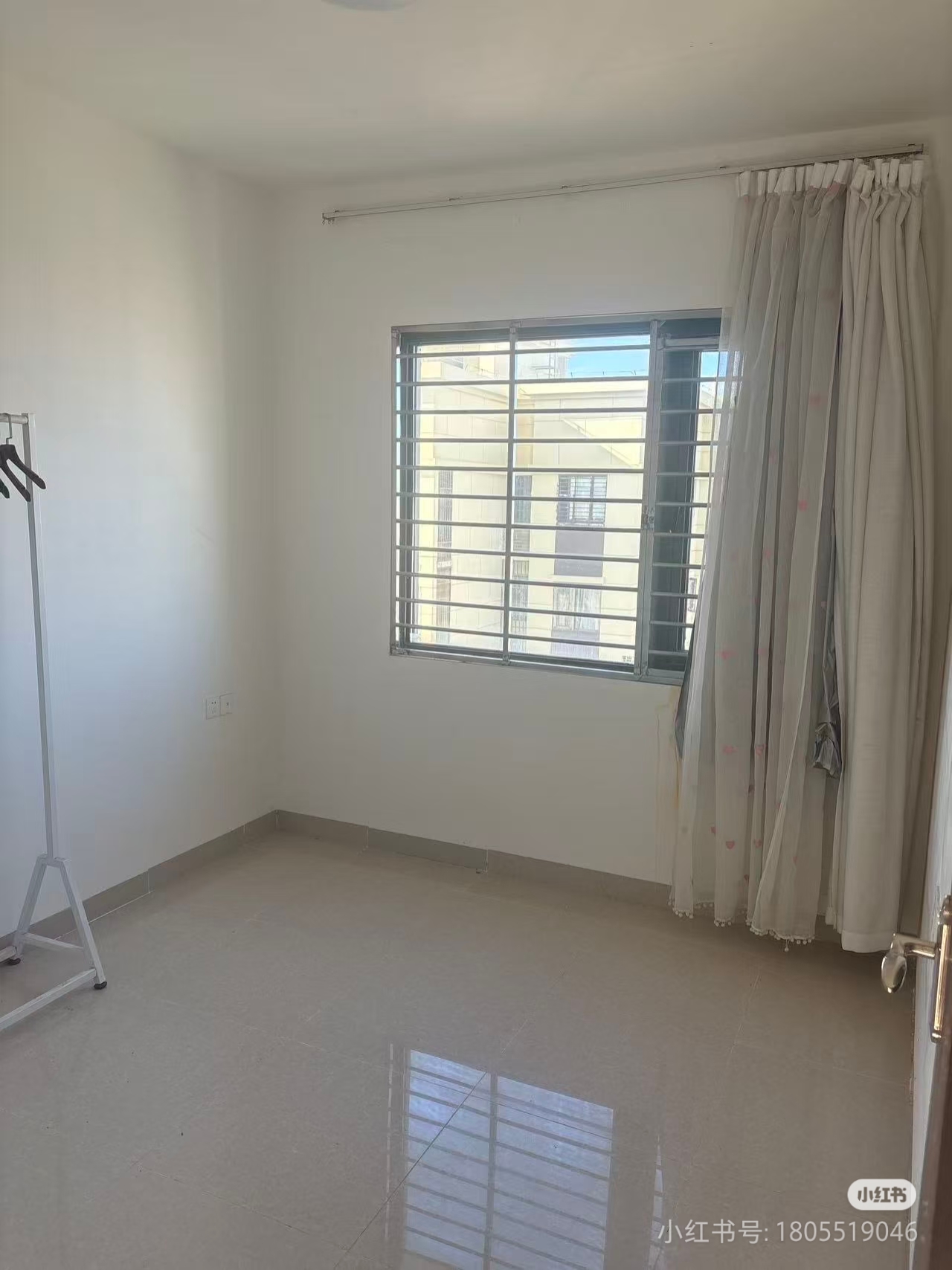 滨海新城Y11块地(滨海佳园) 3室1厅1卫 2400.0元/月 滨海新城Y11块地(滨海佳园) 3室1厅1卫 2400.0元/月室内图