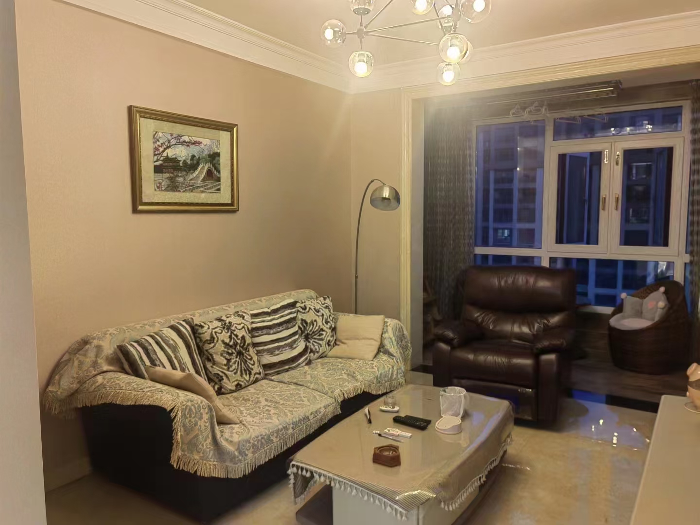 融冠亲城  3室2厅1卫    2700.0元/月室内图