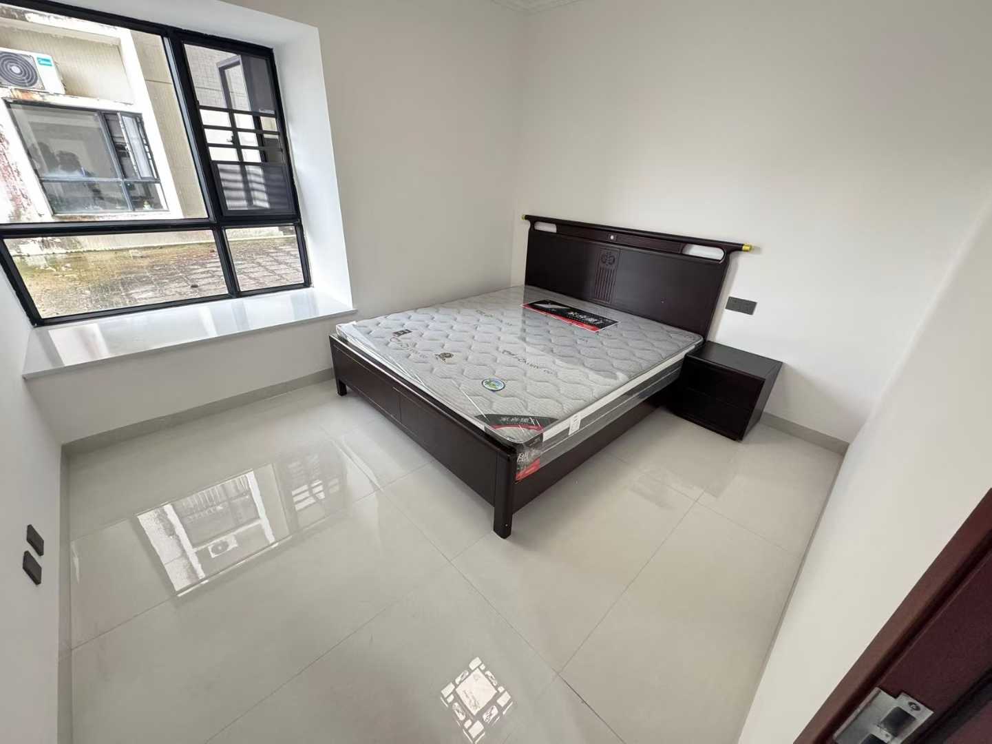 盛贤景都  3室2厅2卫    138.0万室内图