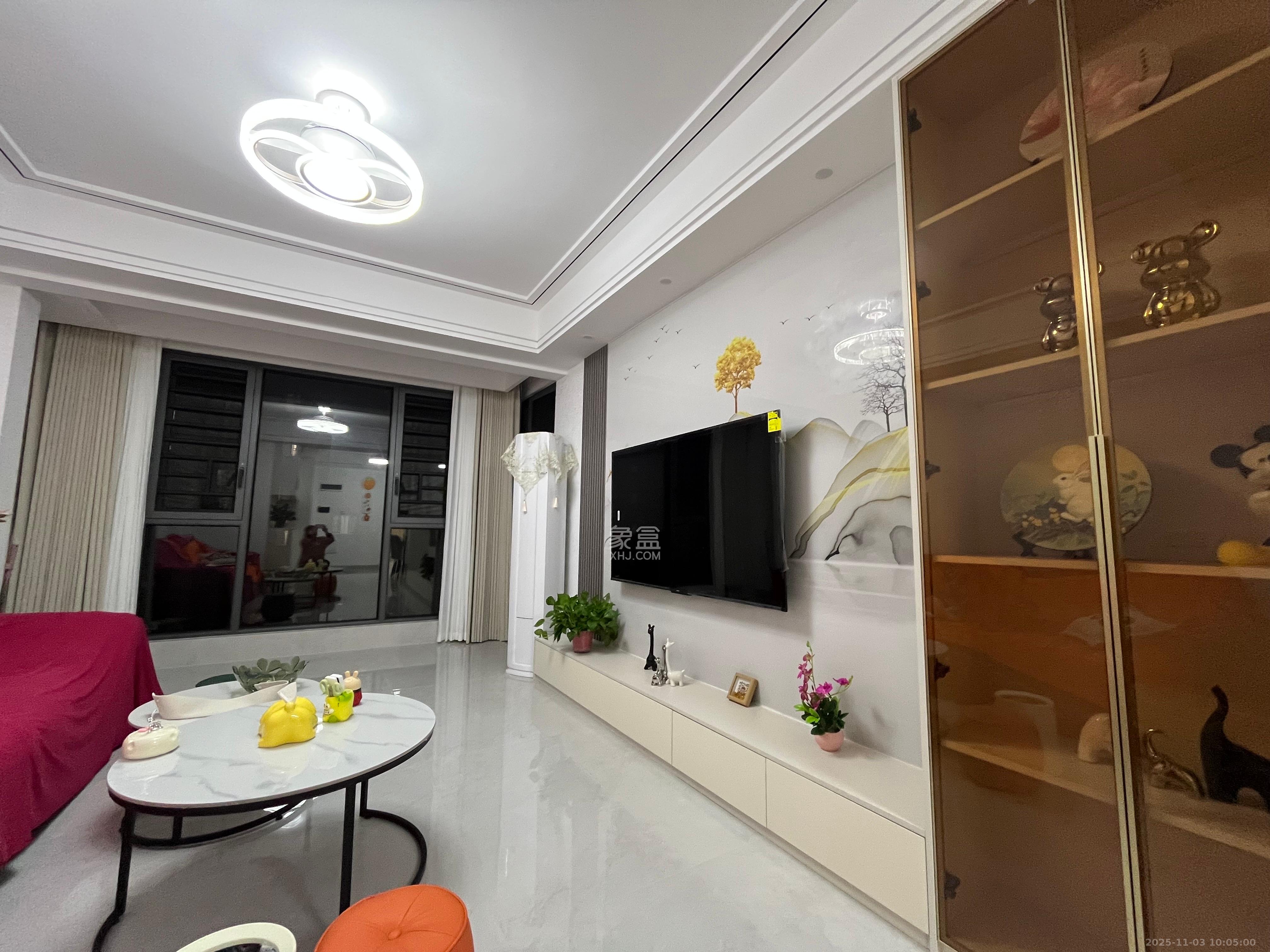 合能枫丹星悦  3室2厅1卫    3000.0元/月