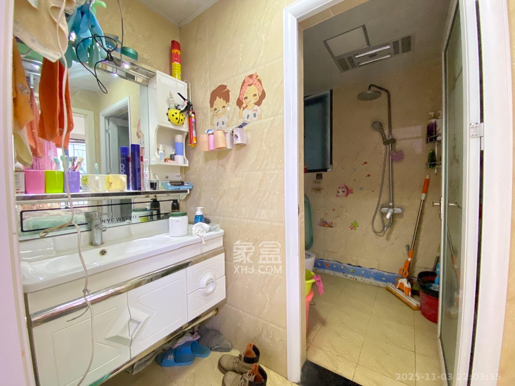 保利麓谷林语B区 1室2厅2卫 2300.0元/月 保利麓谷林语B区 1室2厅2卫 2300.0元/月室内图