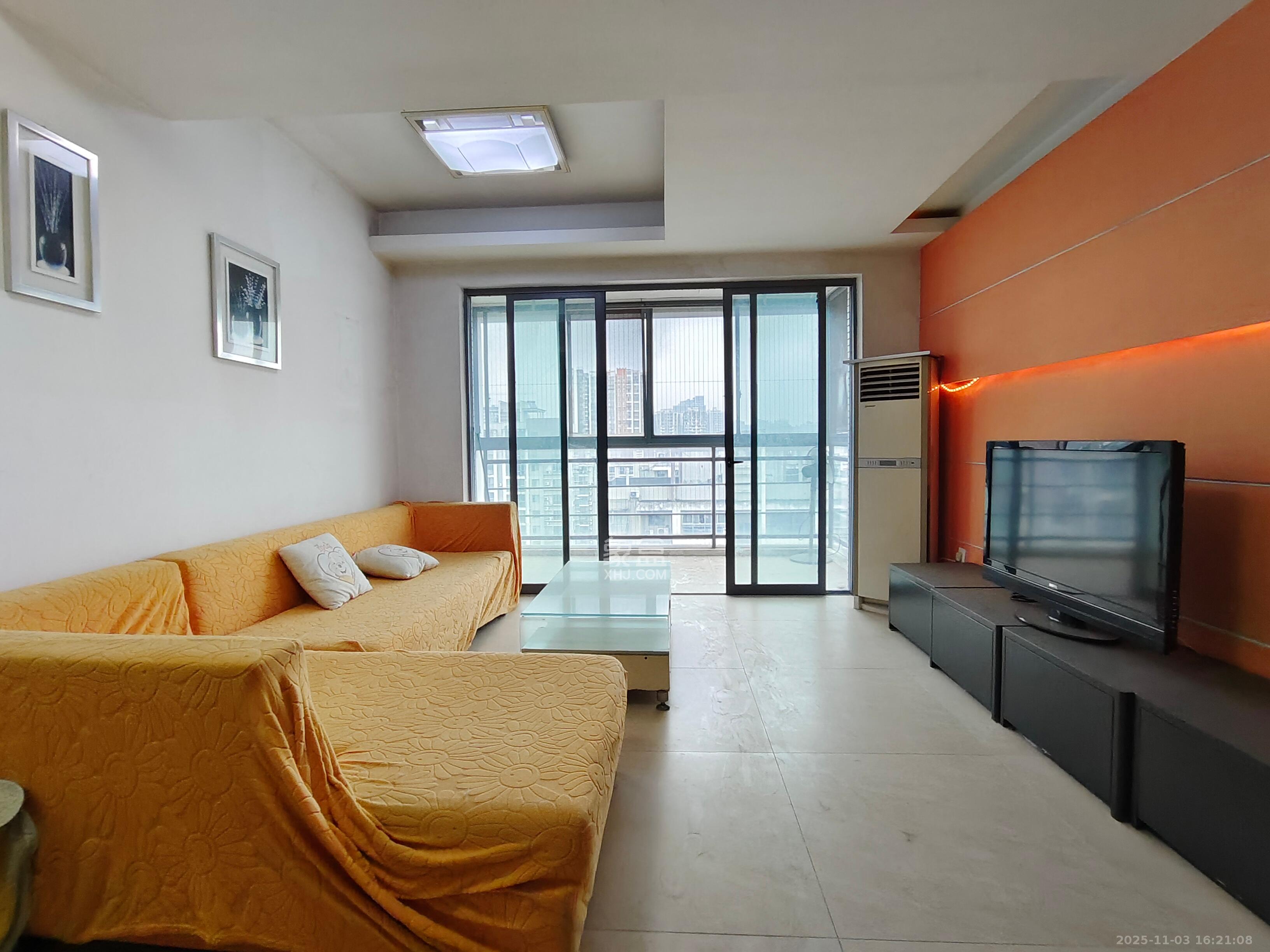 银港水晶城  3室2厅2卫    2500.0元/月 银港水晶城  3室2厅2卫    2500.0元/月室内图