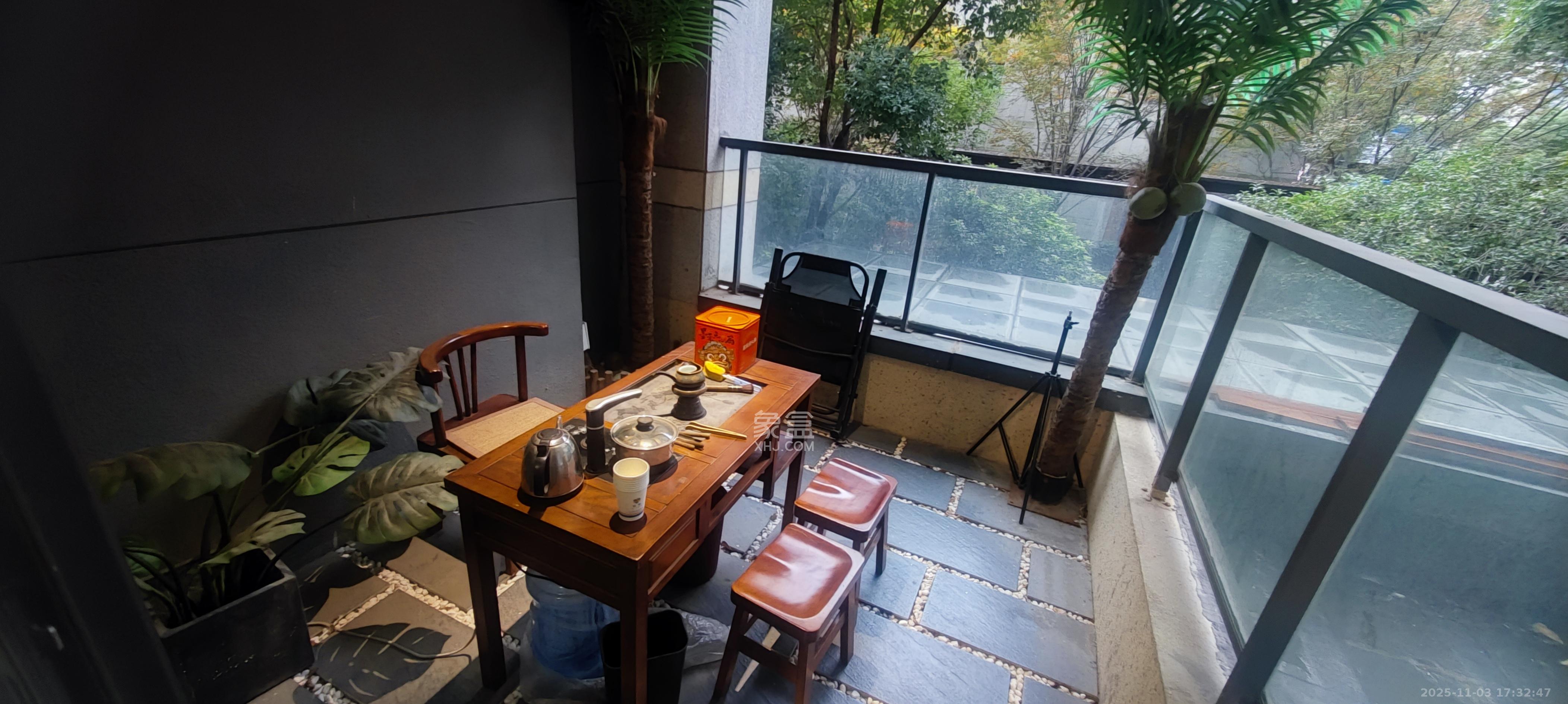 卓越浅水湾 7室2厅2卫 4500.0元/月 卓越浅水湾 7室2厅2卫 4500.0元/月室内图