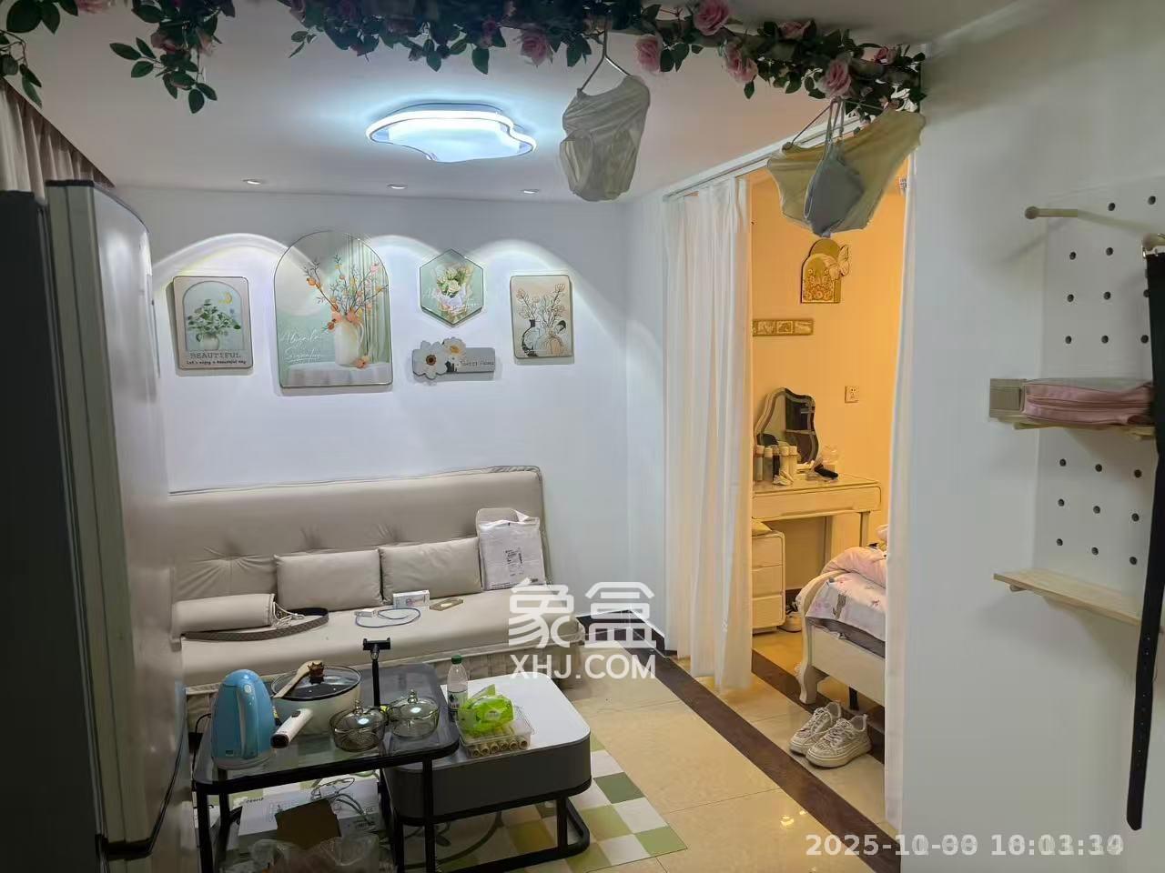 东塘瑞府  1室1厅1卫    1700.0元/月室内图