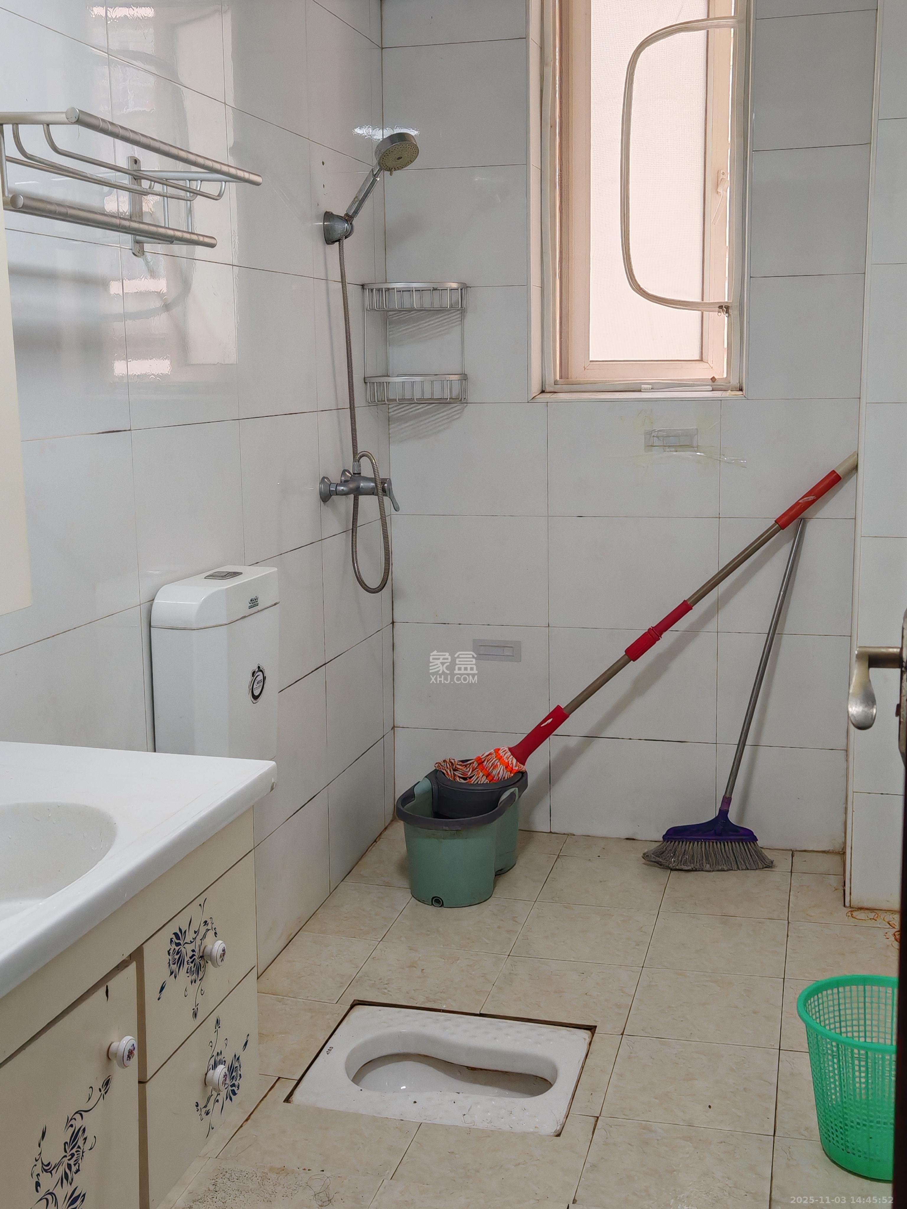 中房F联邦 2室1厅1卫 2200.0元/月 中房F联邦 2室1厅1卫 2200.0元/月室内图