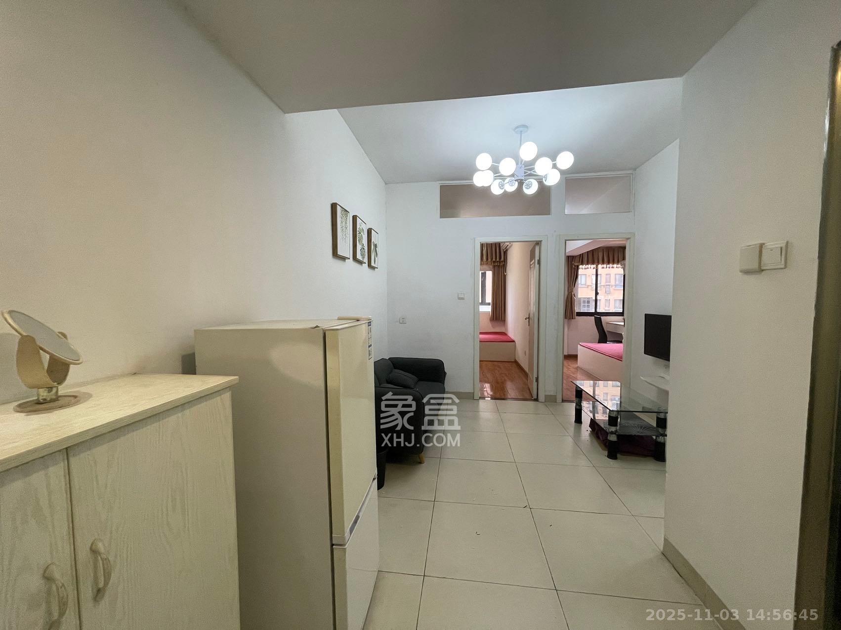 中信凯旋蓝岸（中信新城三期）  1室1厅1卫    1500.0元/月