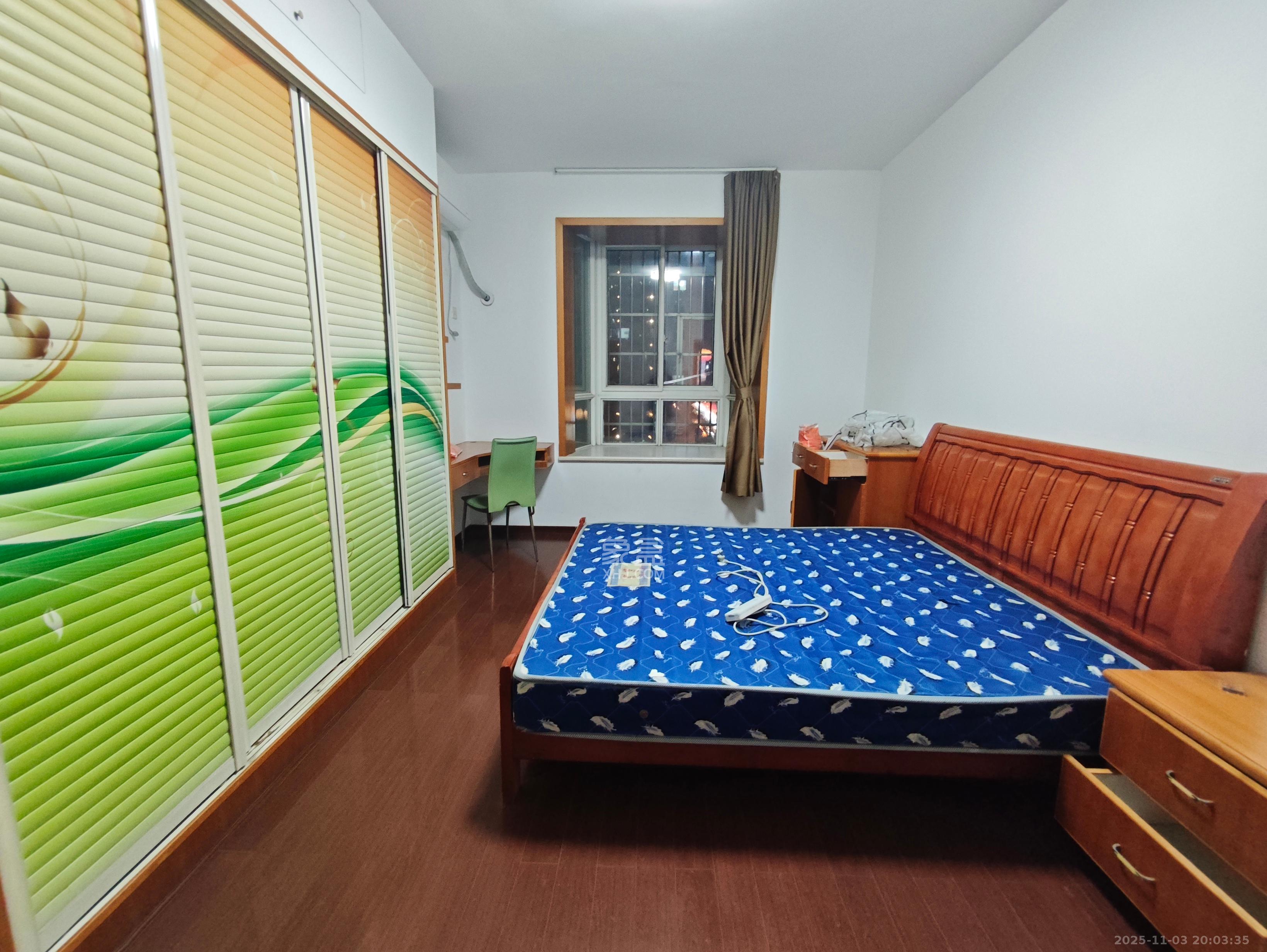 长远华樟名府  3室2厅2卫    2500.0元/月室内图