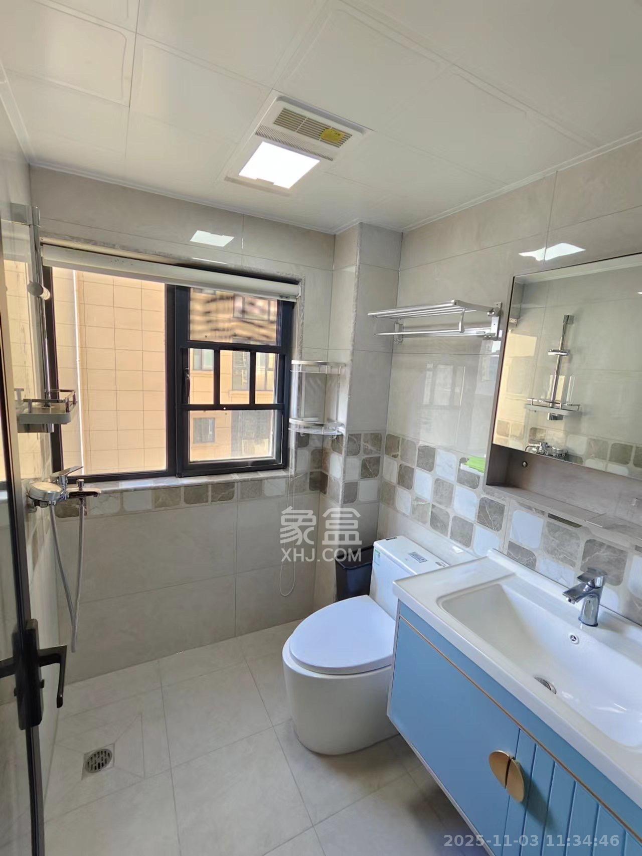 荣盛岳麓峰景 3室2厅2卫 2300.0元/月 荣盛岳麓峰景 3室2厅2卫 2300.0元/月室内图