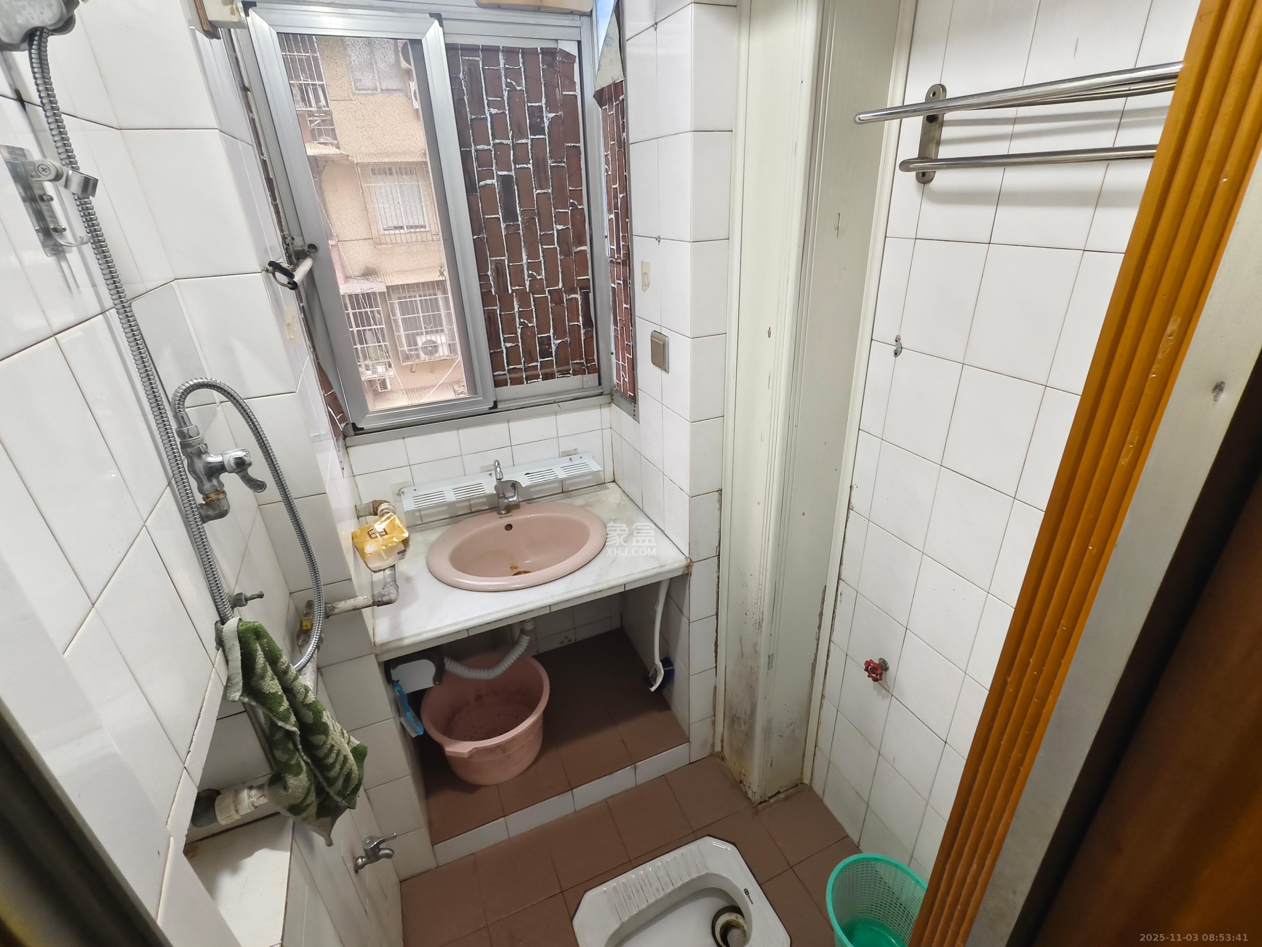 幸福桥、潘家坪路散盘  2室1厅1卫    1600.0元/月室内图