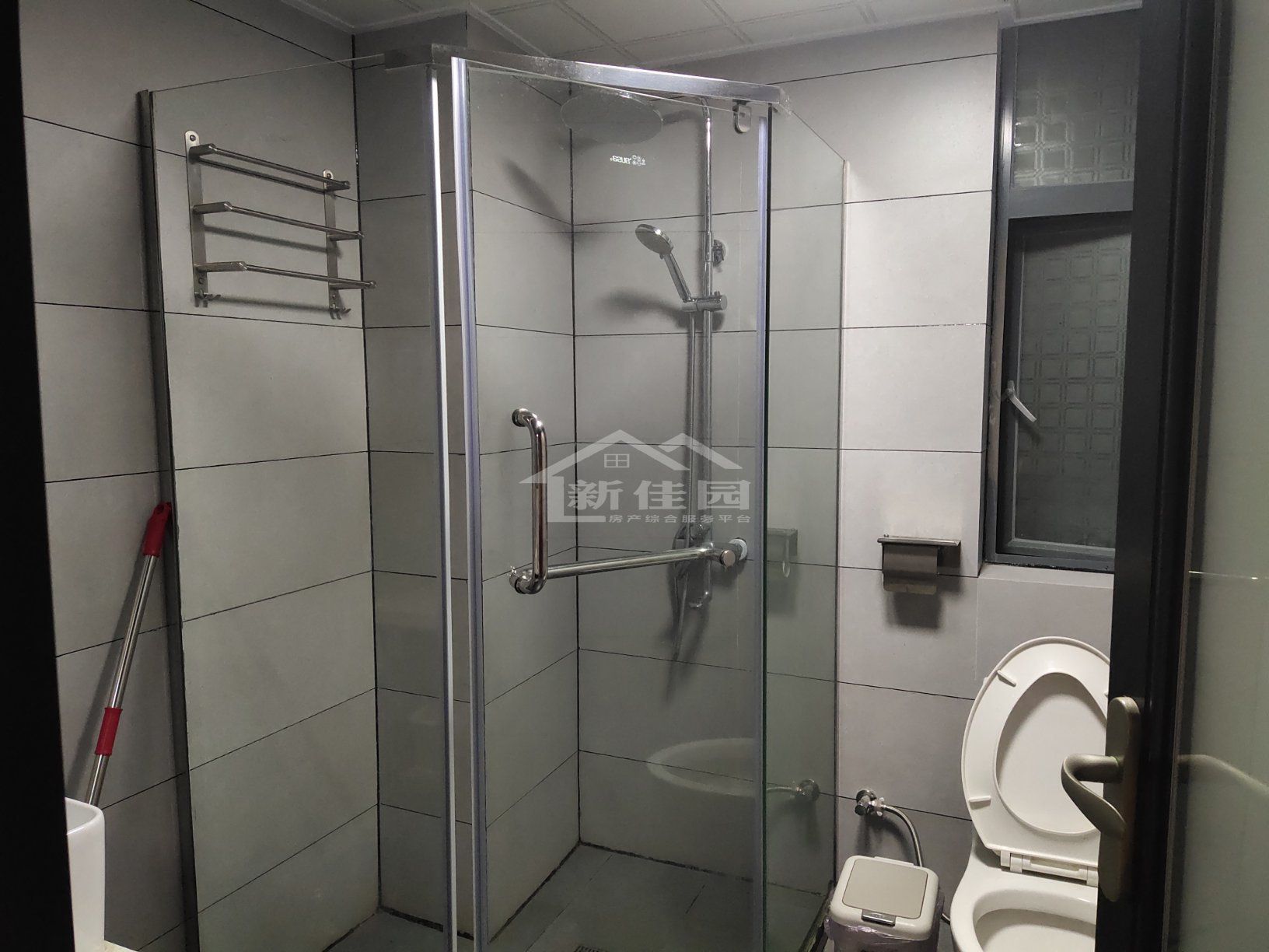 公园世家  2室2厅1卫    1666.0元/月室内图