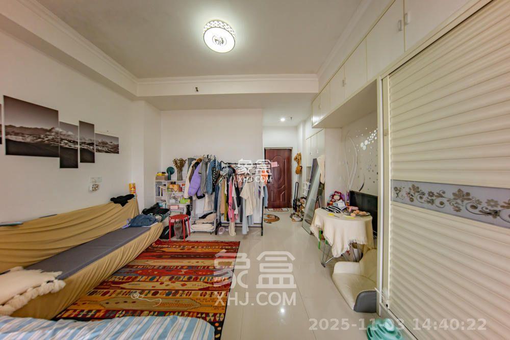 金鼎公园尚  1室1厅1卫    1200.0元/月室内图