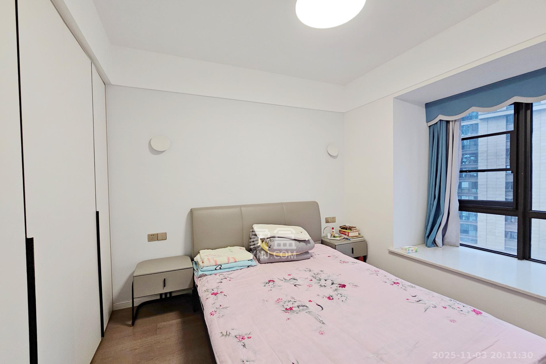 明昇壹城（明昇时代广场）二期  4室2厅3卫    350.0万卧室