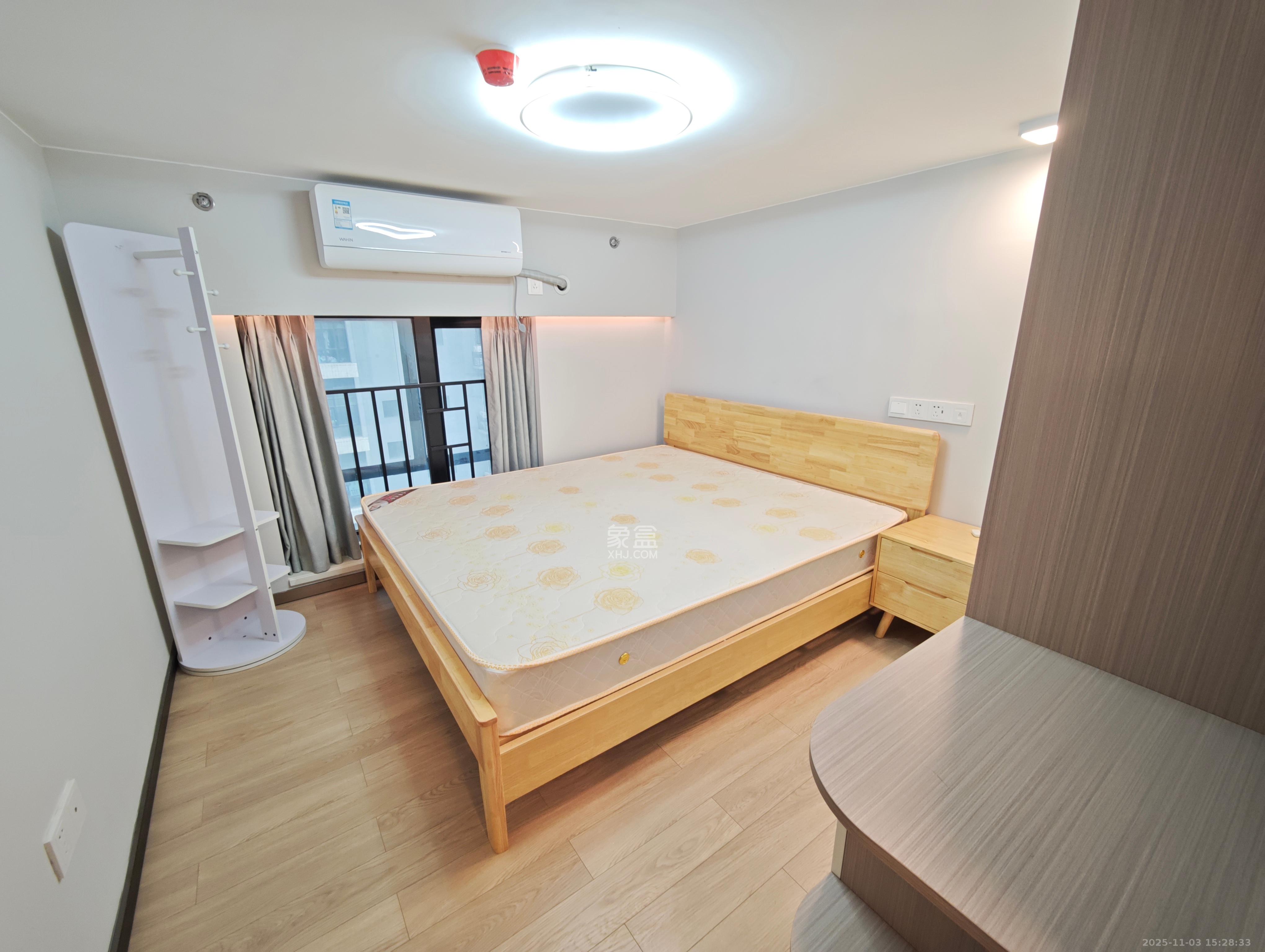 时代年华 3室2厅2卫 1600.0元/月 时代年华 3室2厅2卫 1600.0元/月室内图