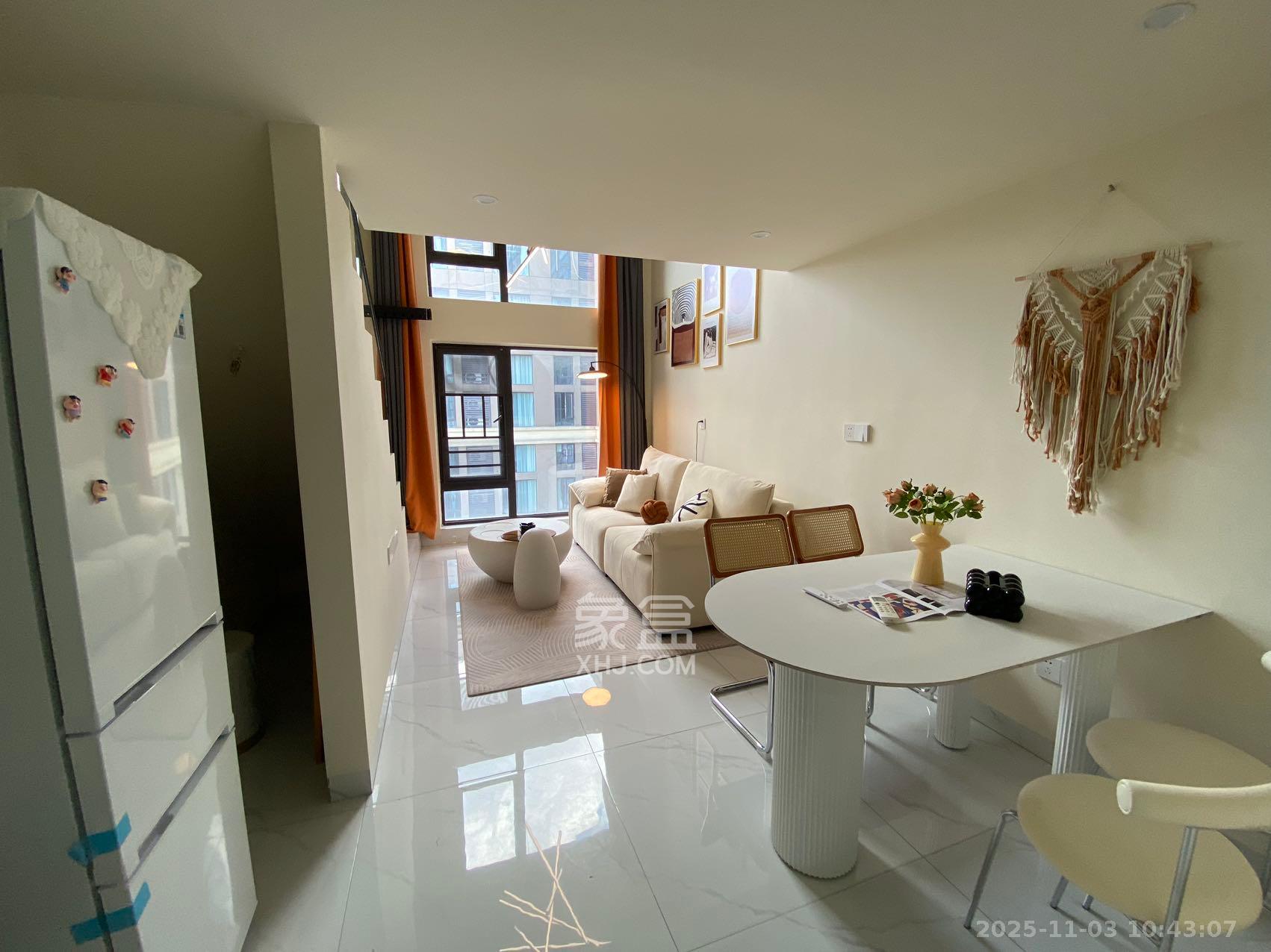 卓越江岸 1室0厅0卫 2300.0元/月 卓越江岸 1室0厅0卫 2300.0元/月室内图