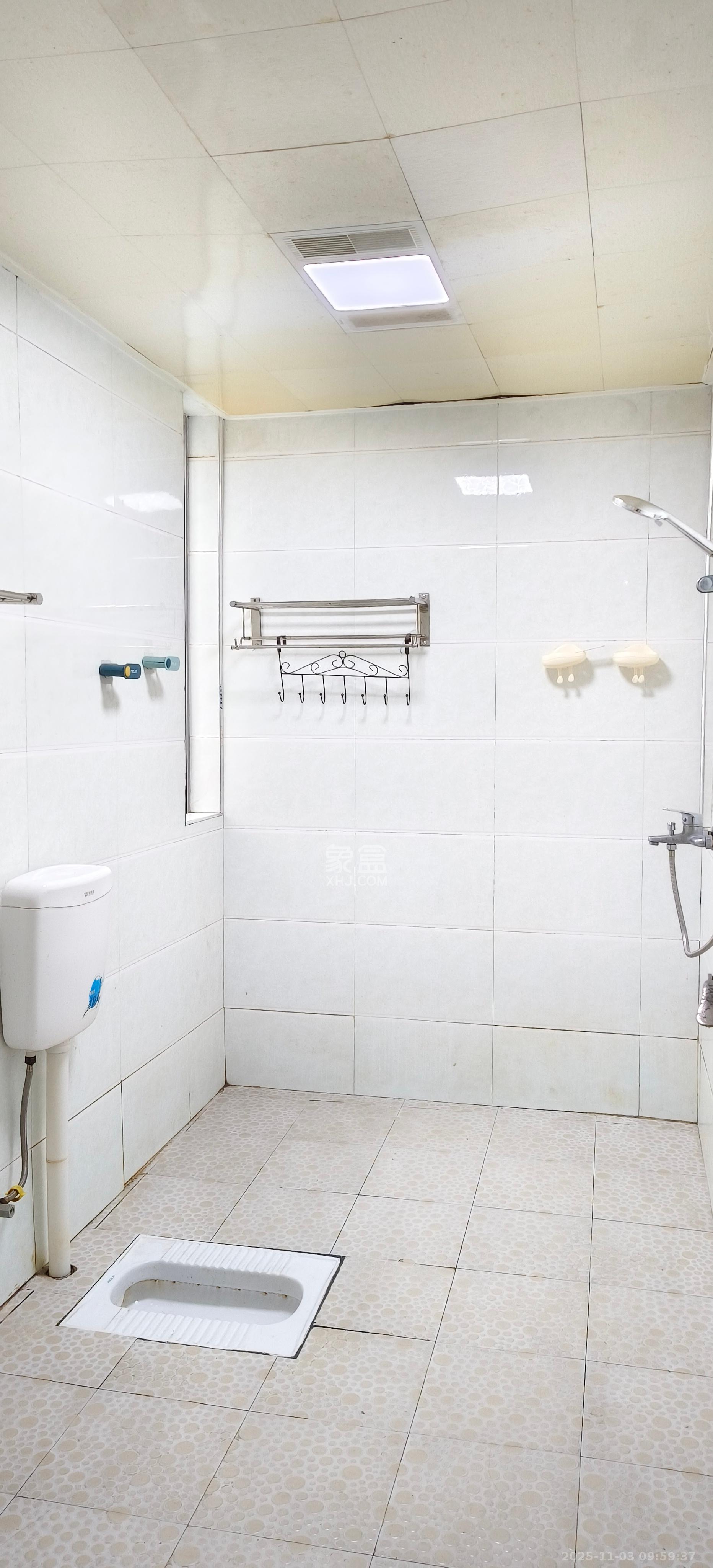 西源鑫大厦  2室2厅1卫    2000.0元/月室内图