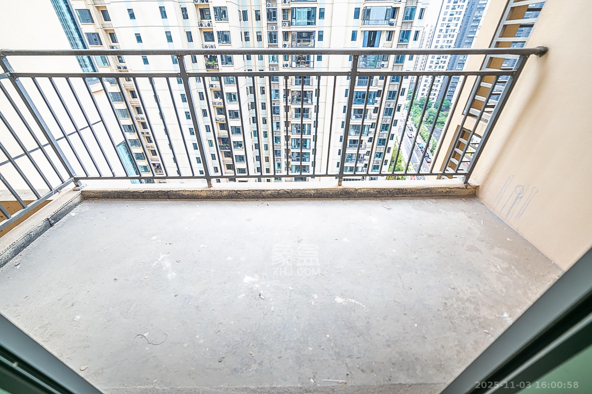 岭福家苑(天心佳苑)  3室2厅2卫    145.0万 岭福家苑(天心佳苑)  3室2厅2卫    145.0万阳台