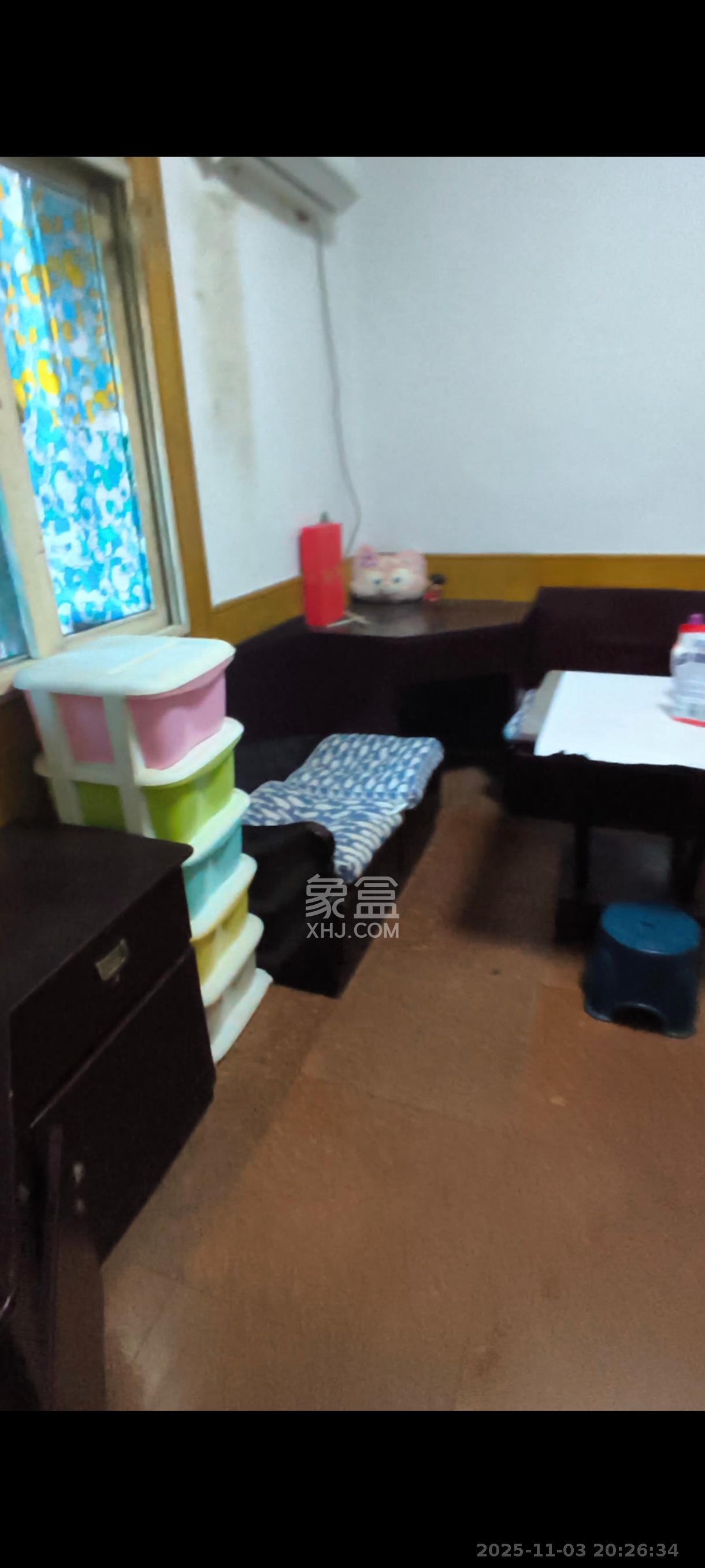 桂花井巷散盘 1室0厅0卫 2200.0元/月 桂花井巷散盘 1室0厅0卫 2200.0元/月室内图