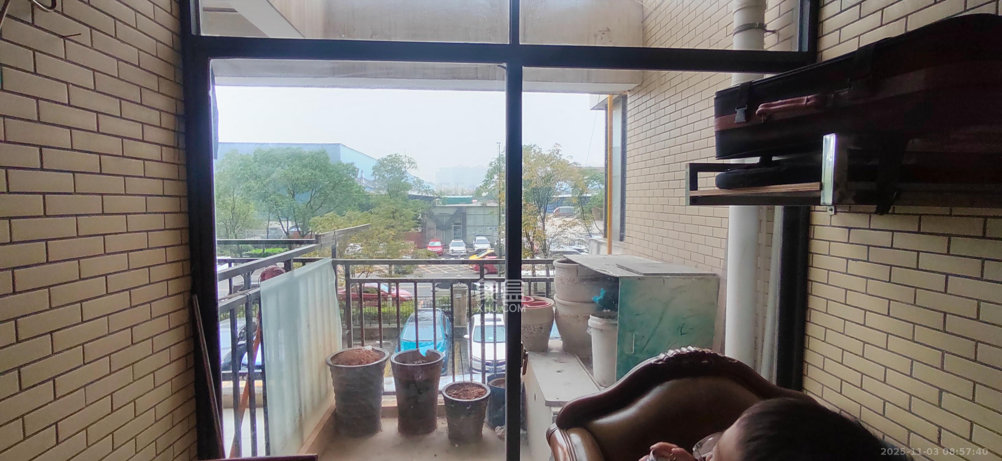 中国铁建国际城一期  3室2厅1卫    1500.0元/月室内图