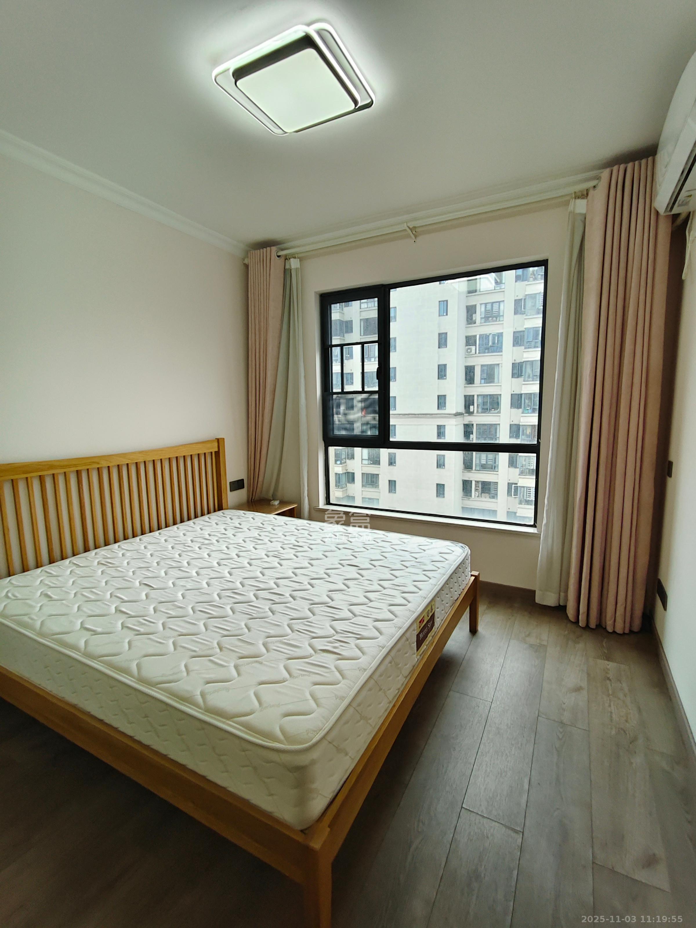 五矿万境蓝山 2室2厅1卫 2300.0元/月 五矿万境蓝山 2室2厅1卫 2300.0元/月室内图