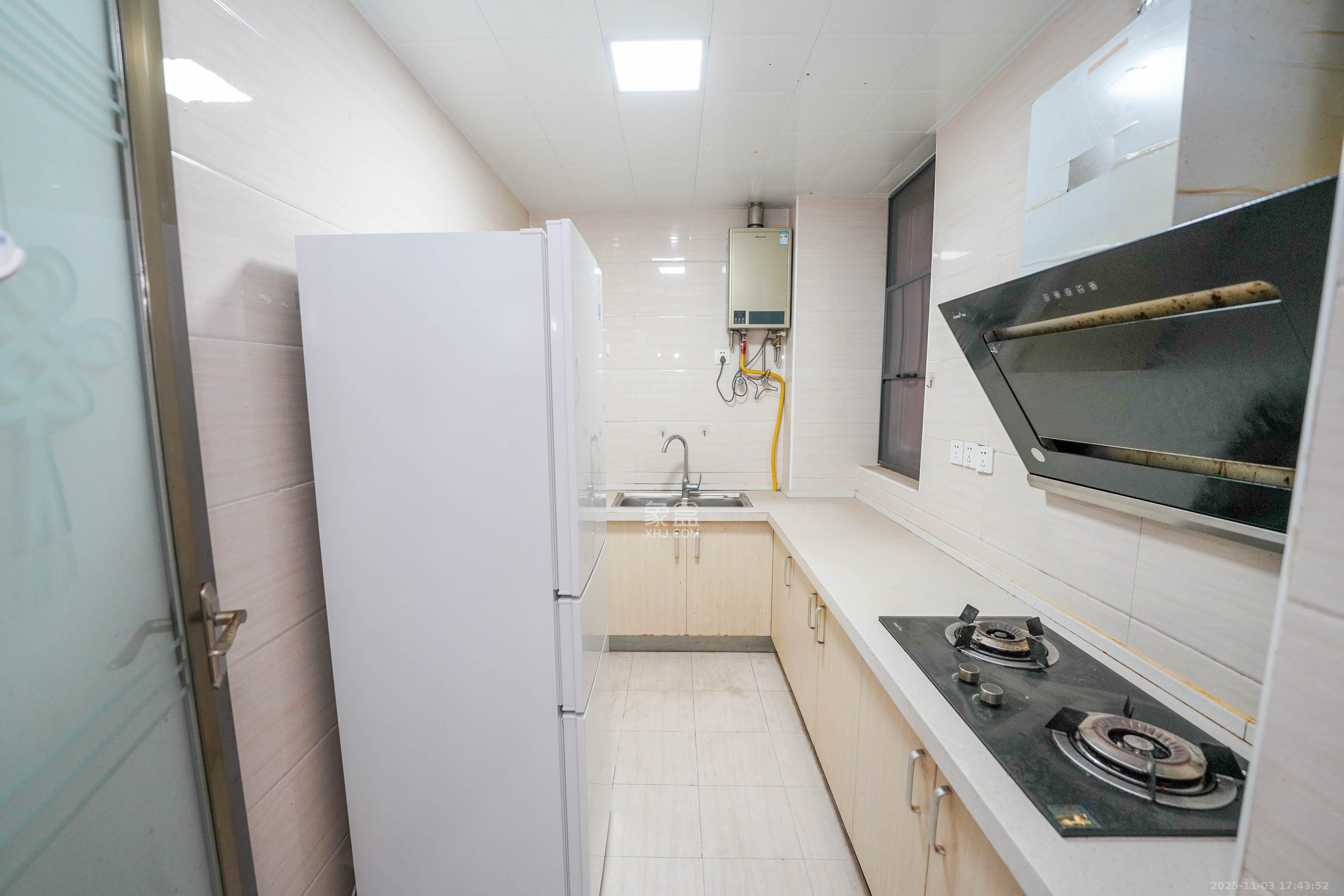 怡海星城  2室2厅1卫    35.8万厨房