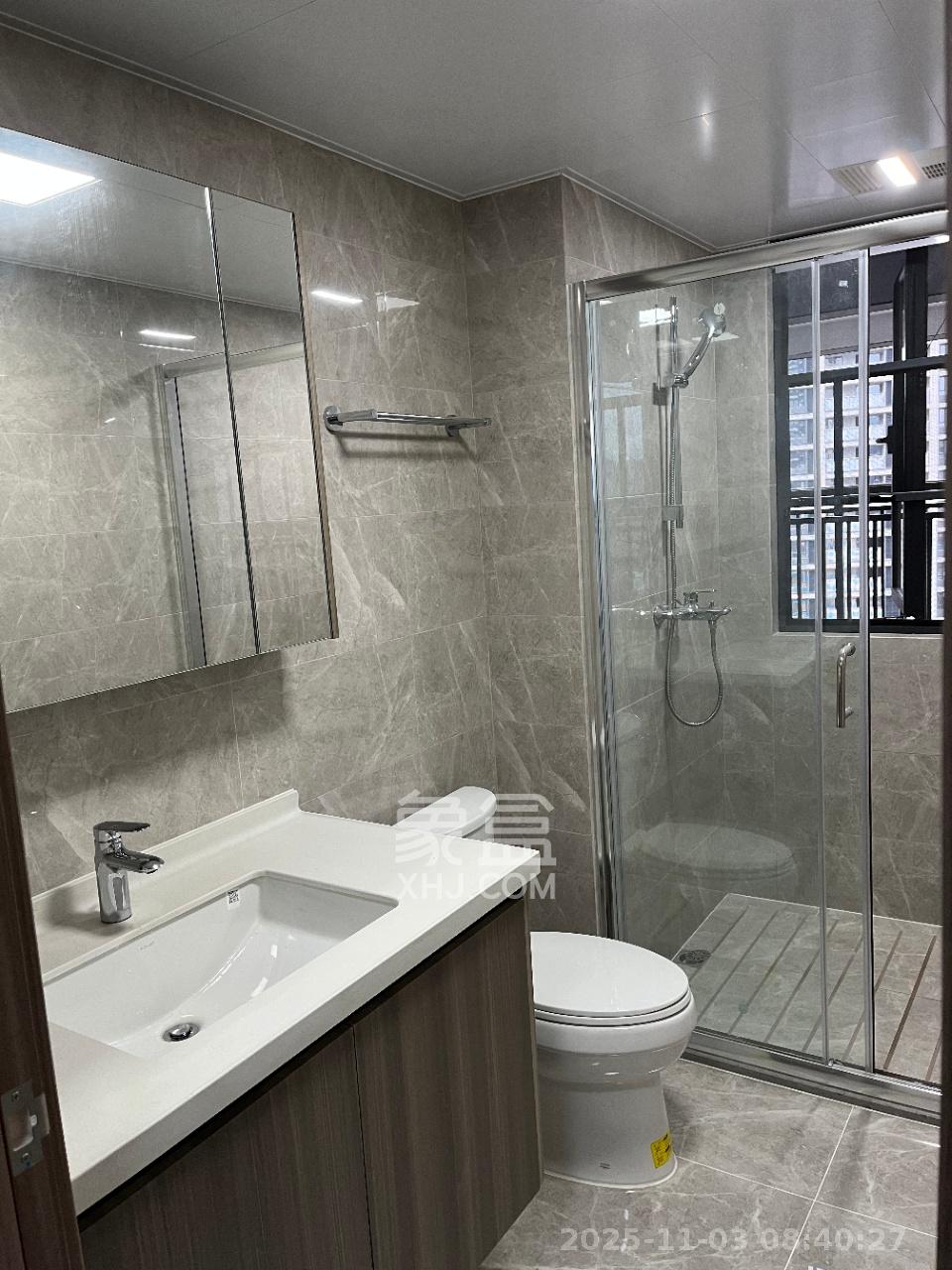 中海阅麓山一期 3室2厅2卫 3800.0元/月 中海阅麓山一期 3室2厅2卫 3800.0元/月室内图