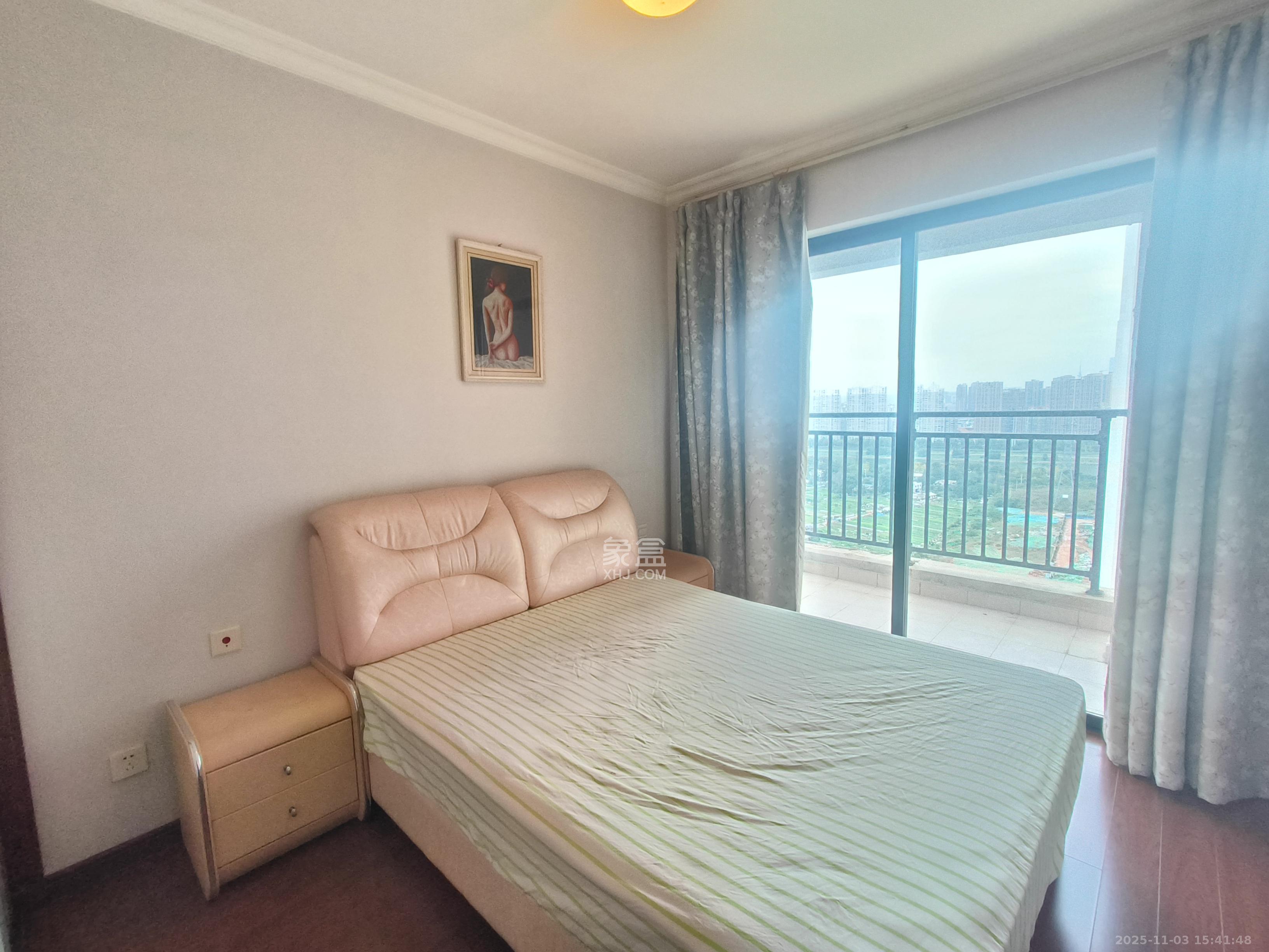 万科城 2室2厅1卫 2400.0元/月 万科城 2室2厅1卫 2400.0元/月室内图