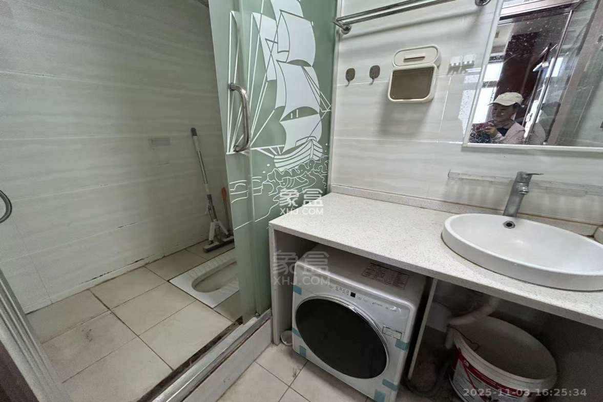 庐山一号 1室1厅1卫 1000.0元/月 庐山一号 1室1厅1卫 1000.0元/月室内图