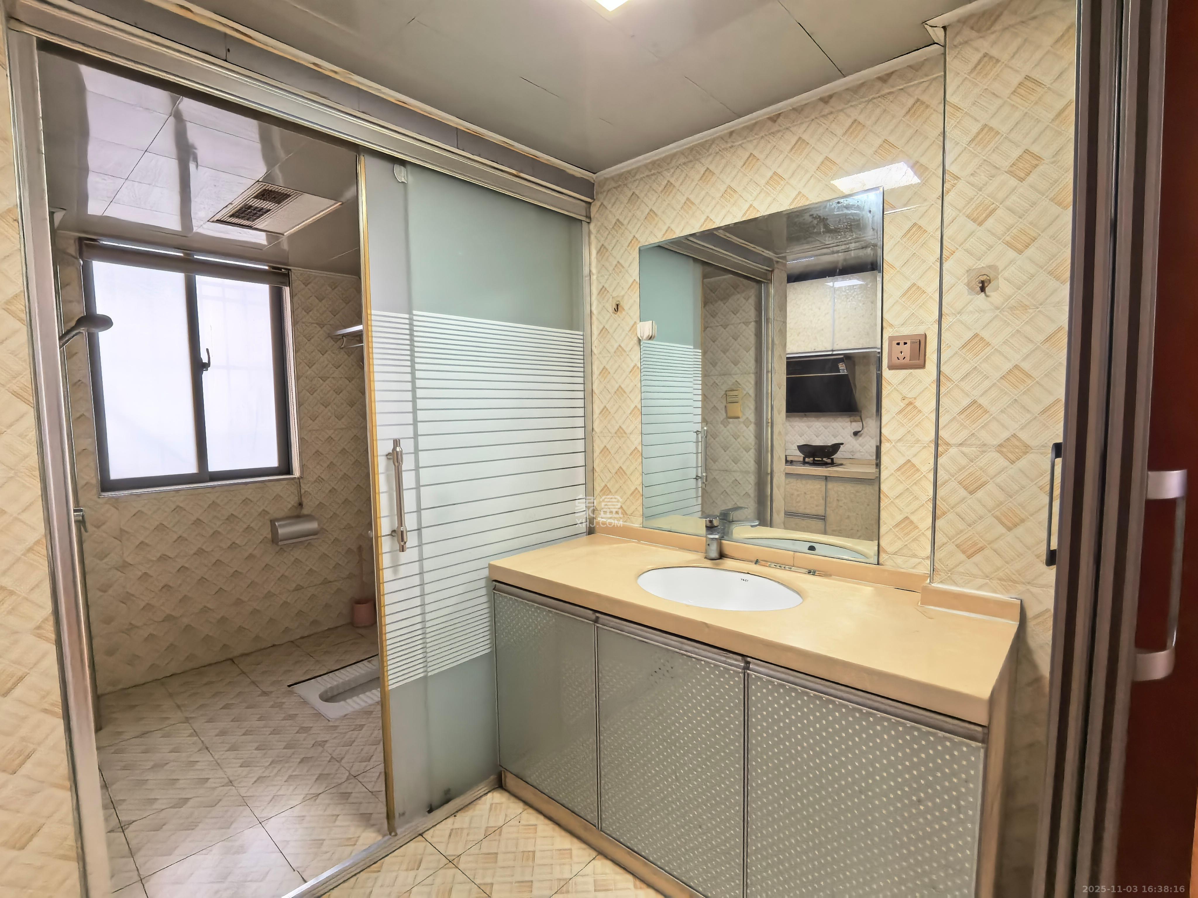 雄新水印廊桥（雄新华府）  1室2厅1卫    2200.0元/月室内图