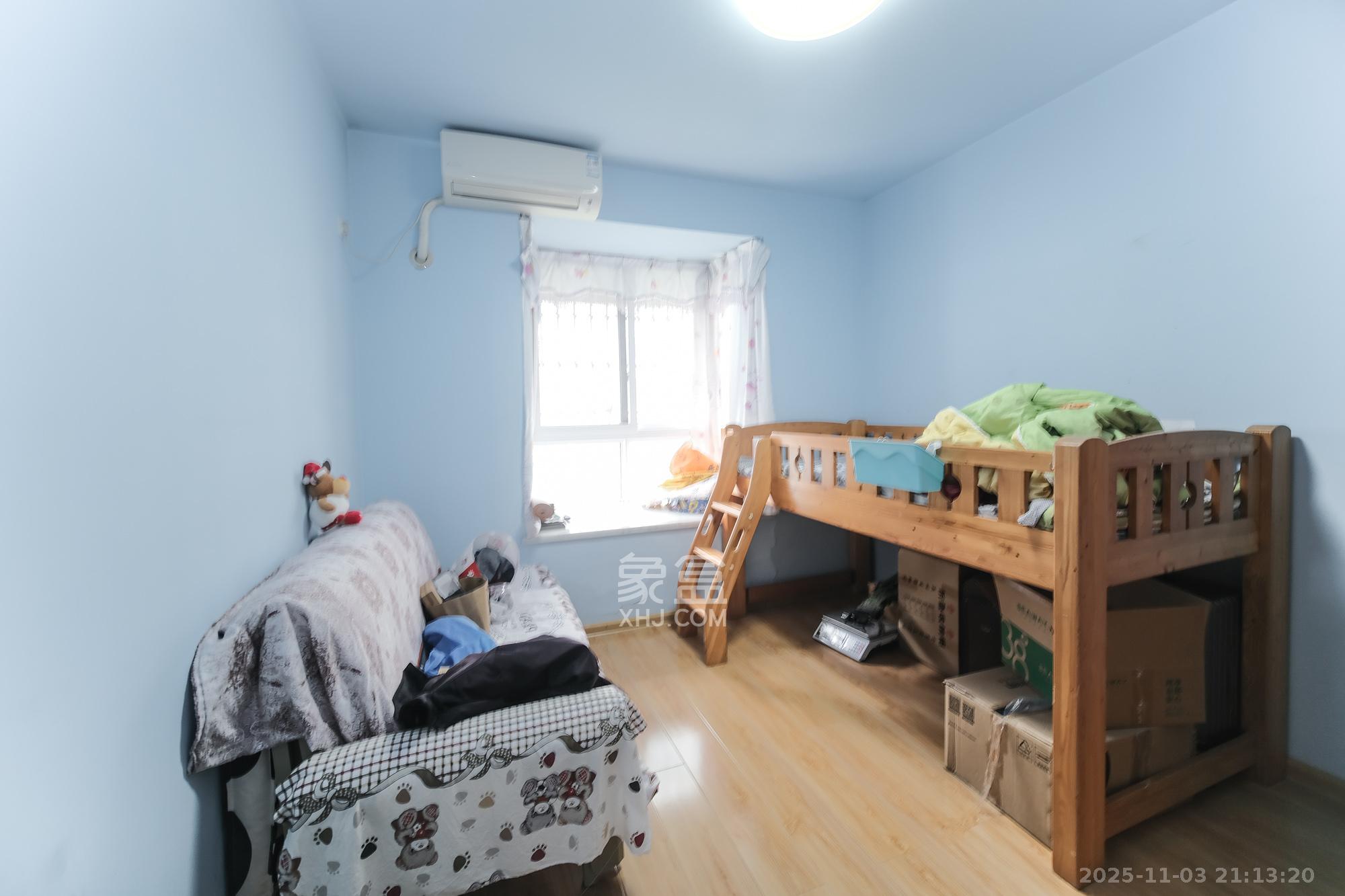 长丰星城  4室2厅2卫    89.0万卧室