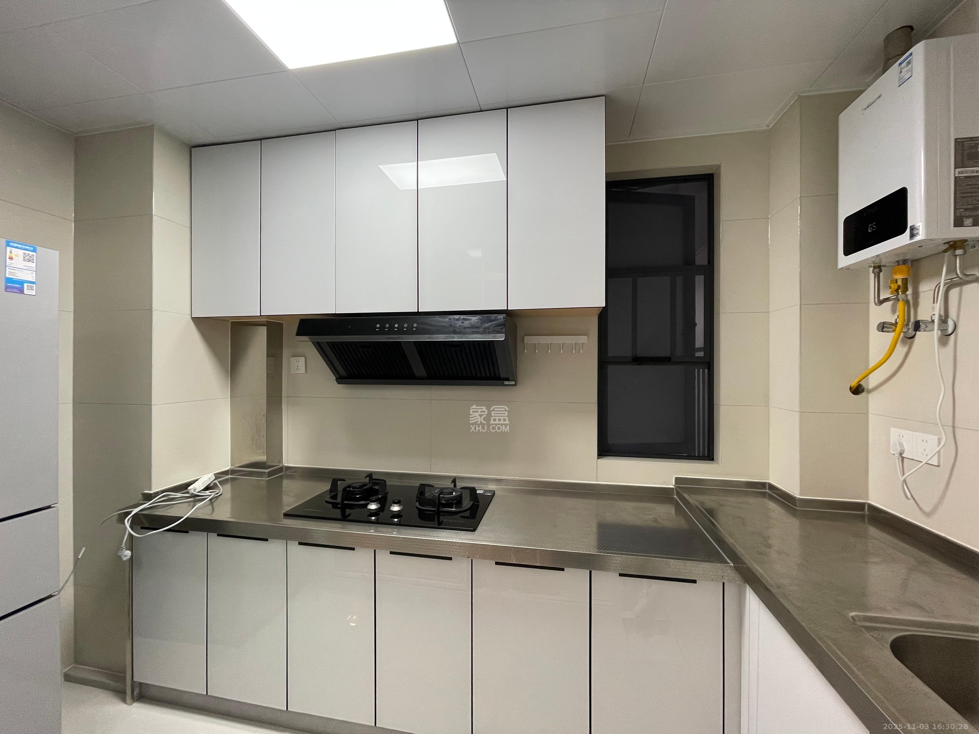 旭日嘉苑  2室2厅1卫    2400.0元/月 旭日嘉苑  2室2厅1卫    2400.0元/月室内图