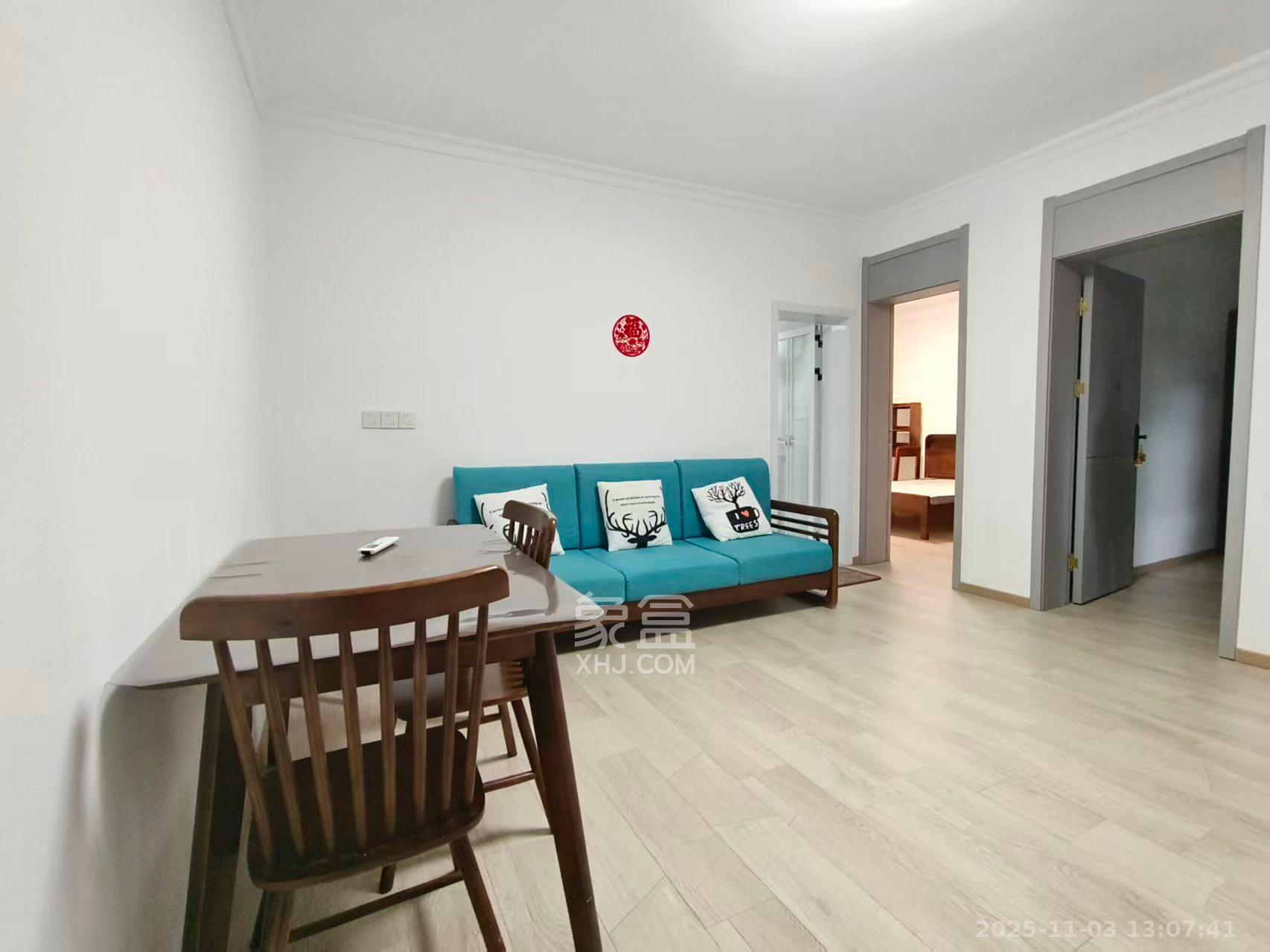 文庙坪小区 2室1厅1卫 2800.0元/月 文庙坪小区 2室1厅1卫 2800.0元/月室内图