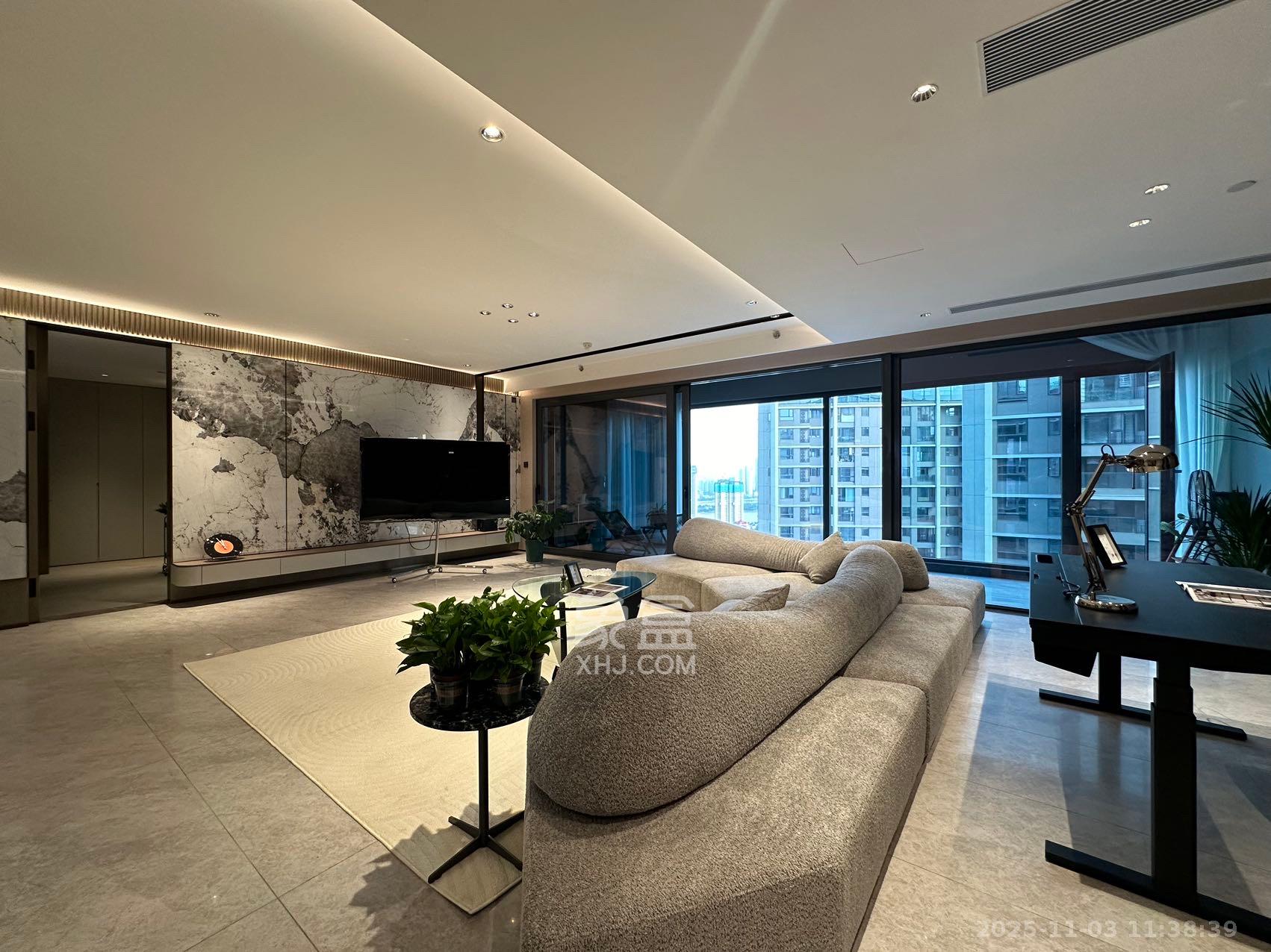 长沙悦府(华润万象城) 4室2厅3卫 19000.0元/月 长沙悦府(华润万象城) 4室2厅3卫 19000.0元/月室内图