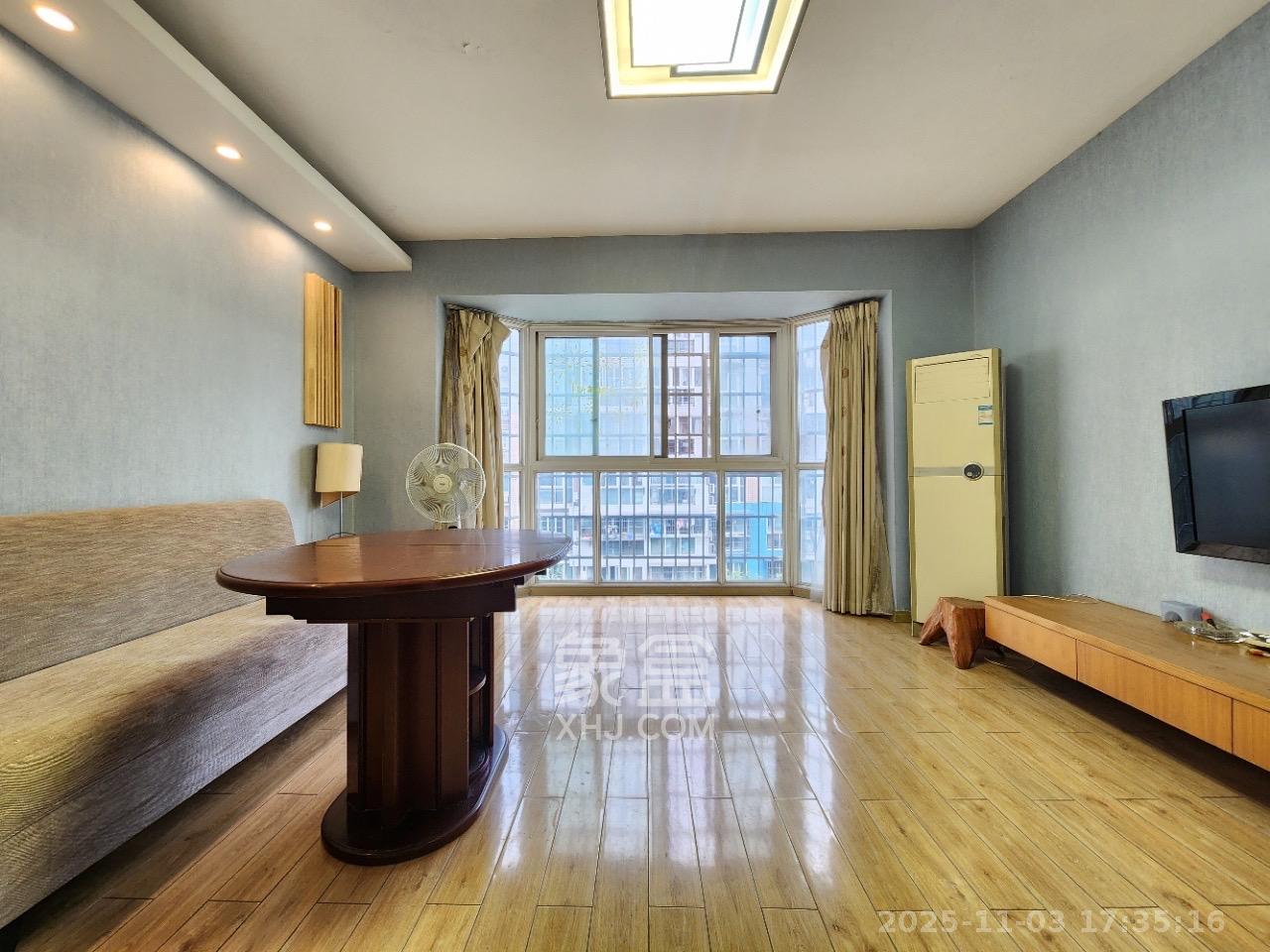 金色山庄  2室2厅1卫    2500.0元/月