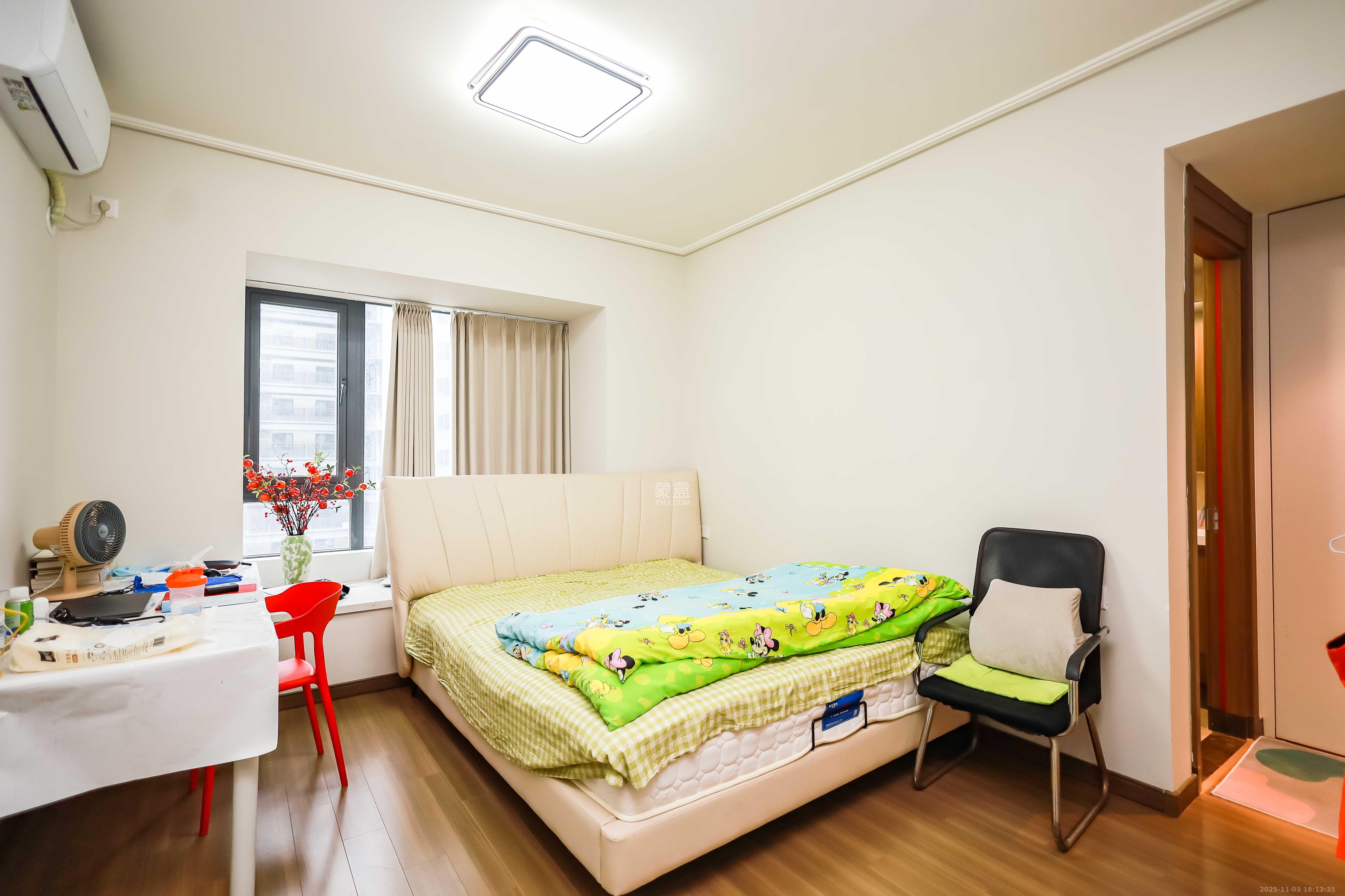 保利恒伟时光印象  4室2厅2卫    118.0万卧室