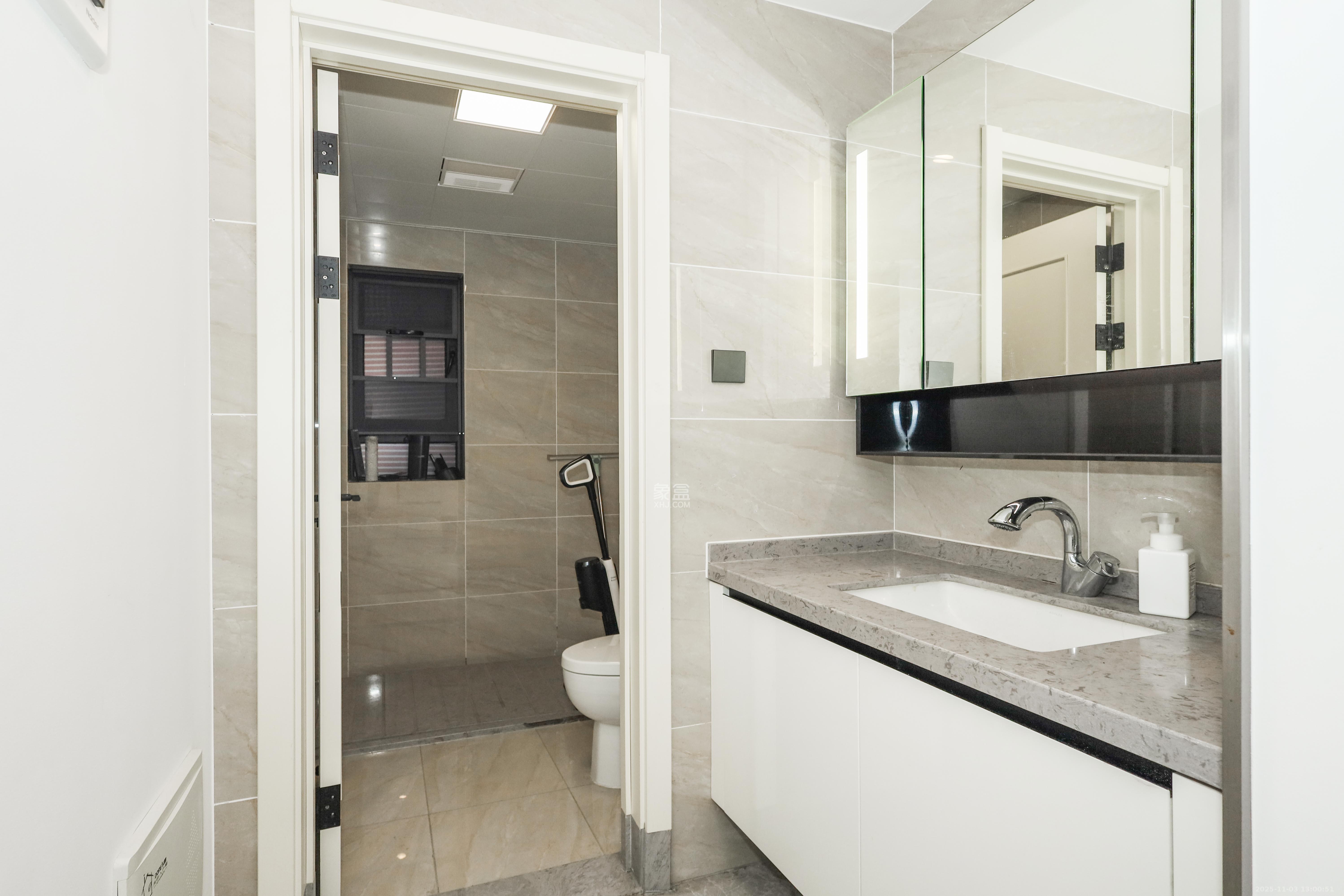 万科金色梦想C区 4室2厅2卫 168.0万 万科金色梦想C区 4室2厅2卫 168.0万卫生间